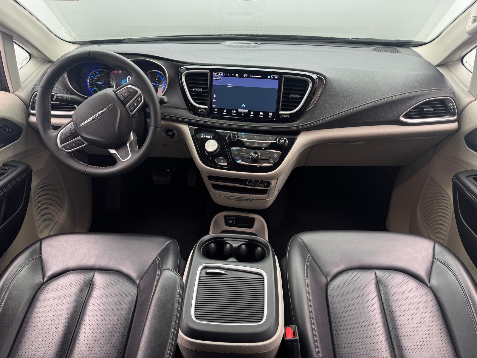Thumbnail: 2024 Chrysler Pacifica - 2