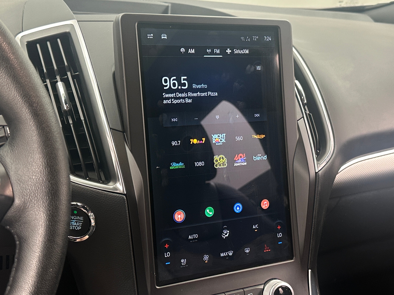 Thumbnail: 2021 Ford Edge - 3