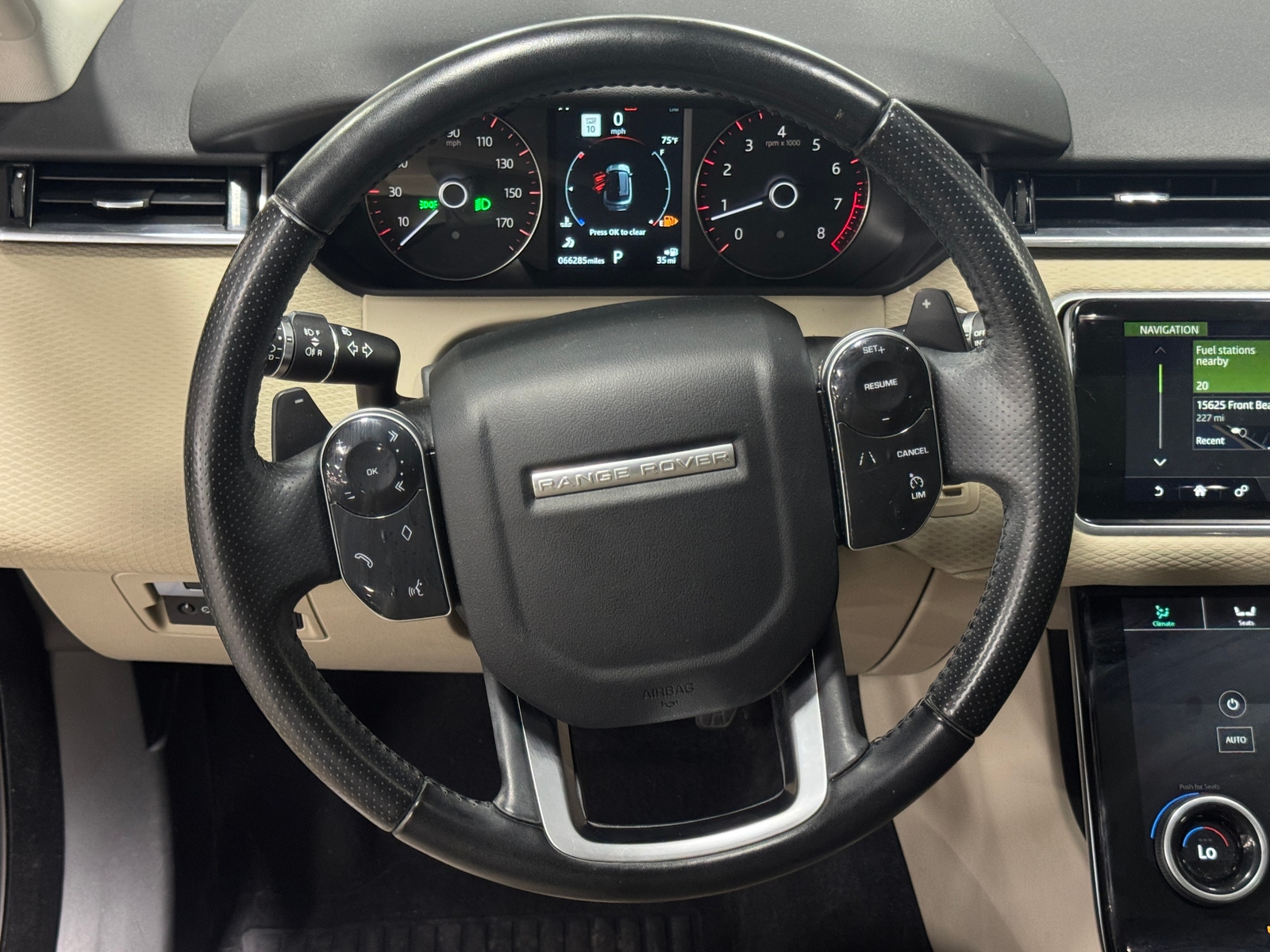 Thumbnail: 2020 Land Rover Range Rover Velar - 4