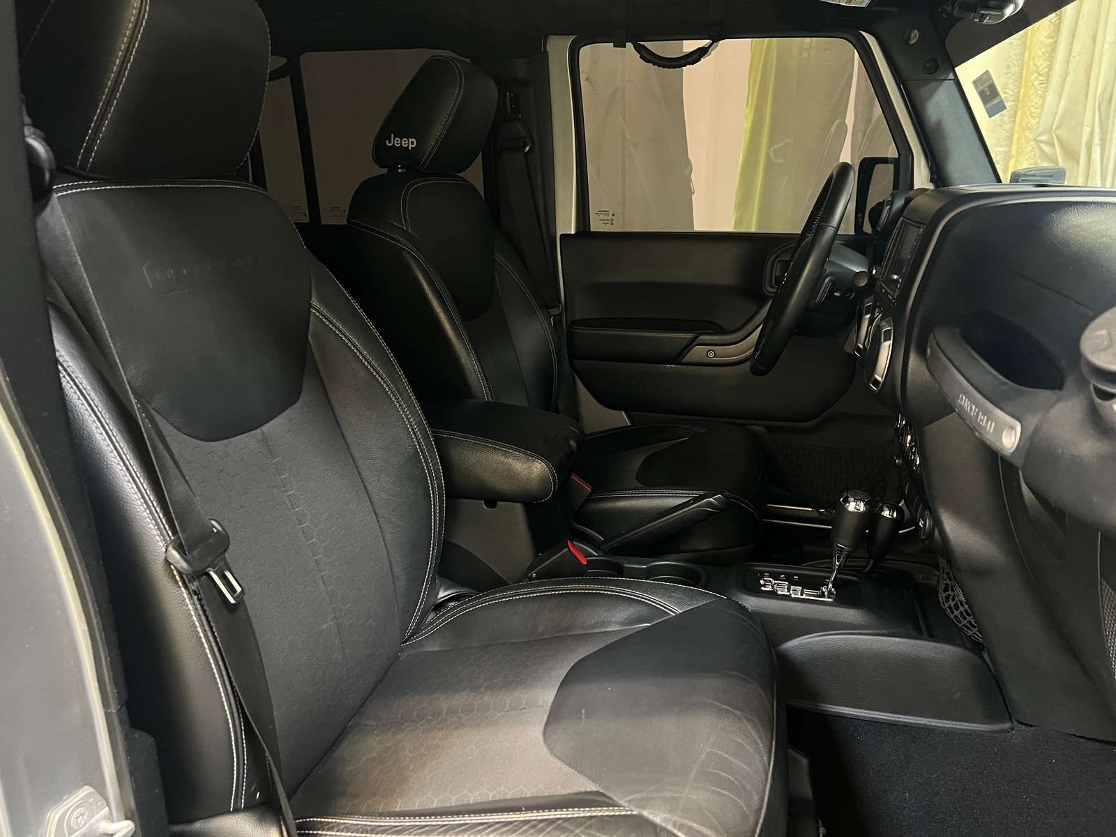 Thumbnail: 2016 Jeep Wrangler - 2