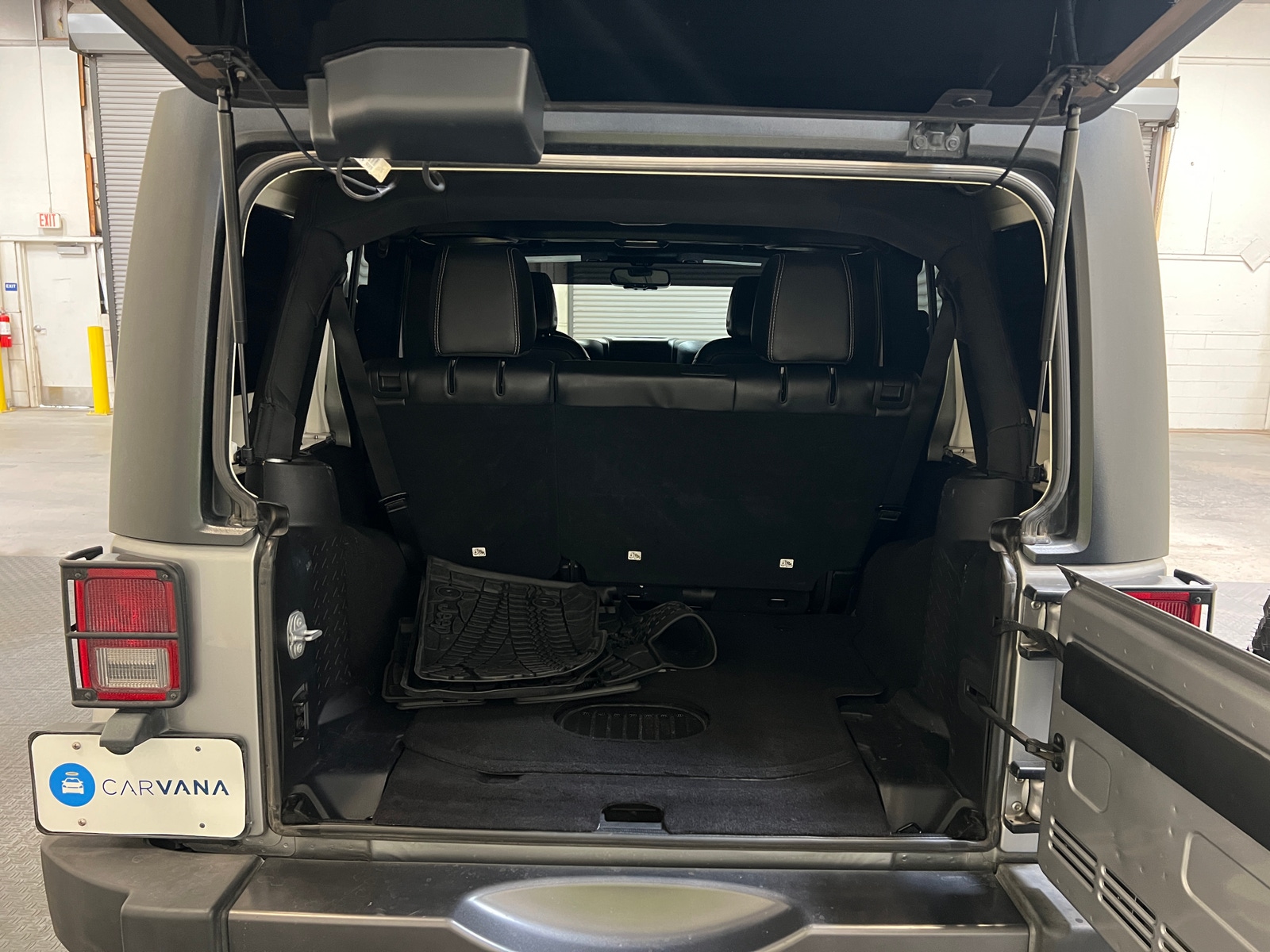 Thumbnail: 2016 Jeep Wrangler - 7