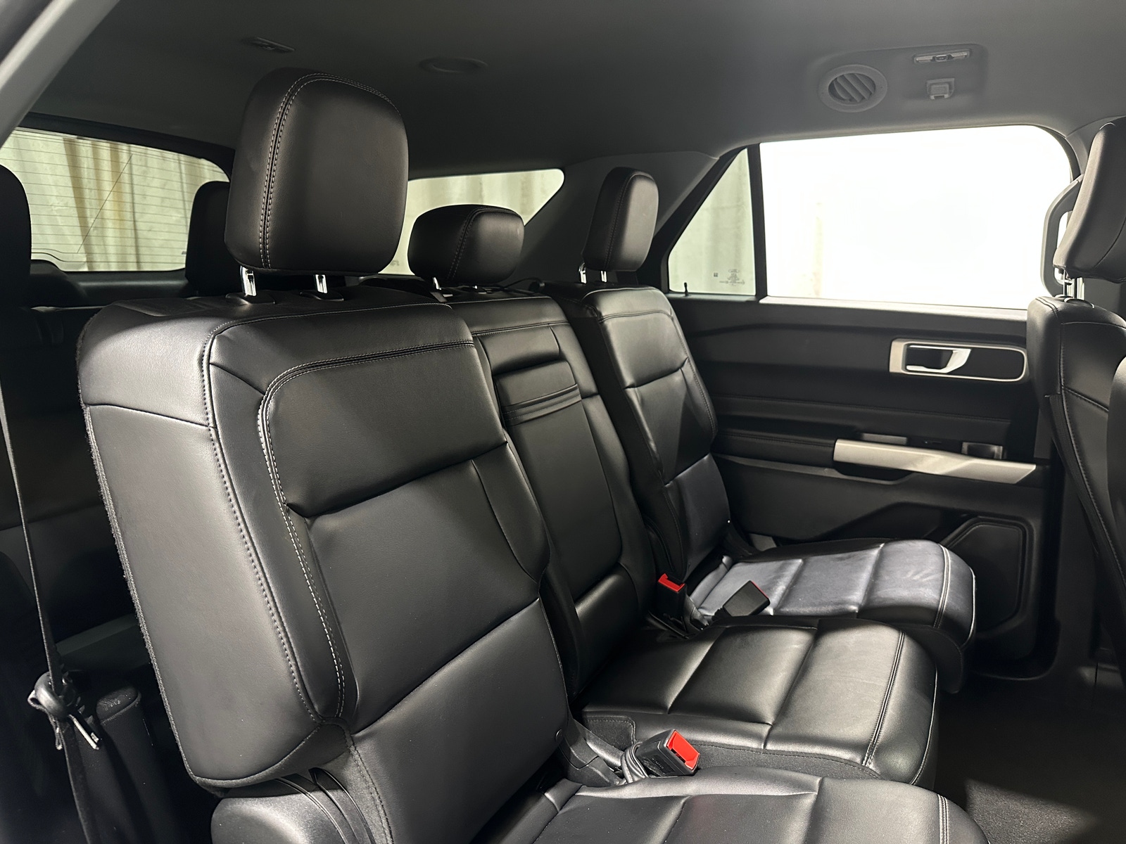 Thumbnail: 2022 Ford Explorer - 5
