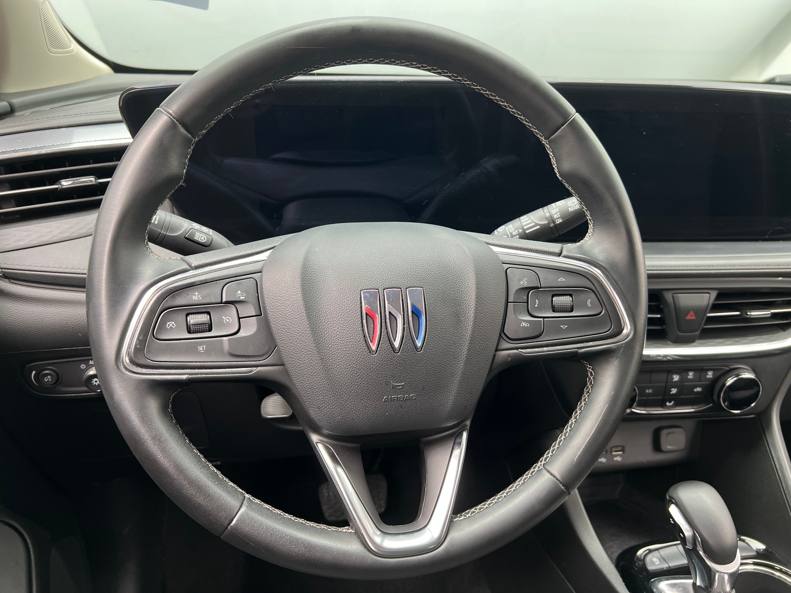 Thumbnail: 2025 Buick Encore GX - 4