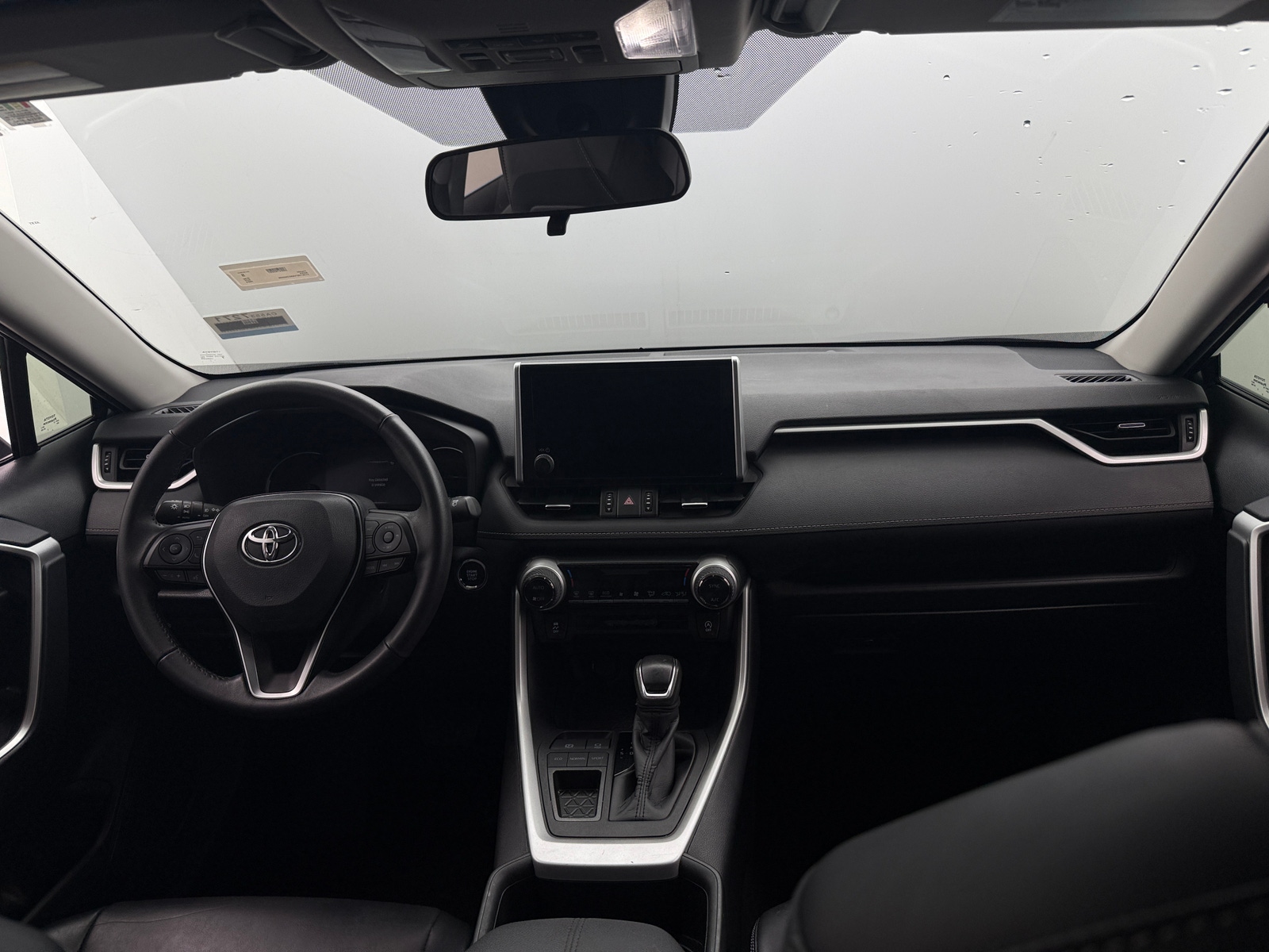 Thumbnail: 2024 Toyota RAV4 - 2