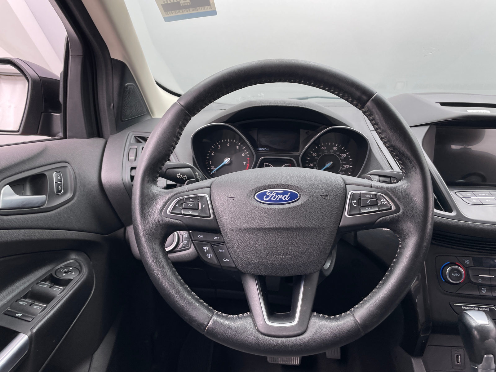 Thumbnail: 2017 Ford Escape - 5