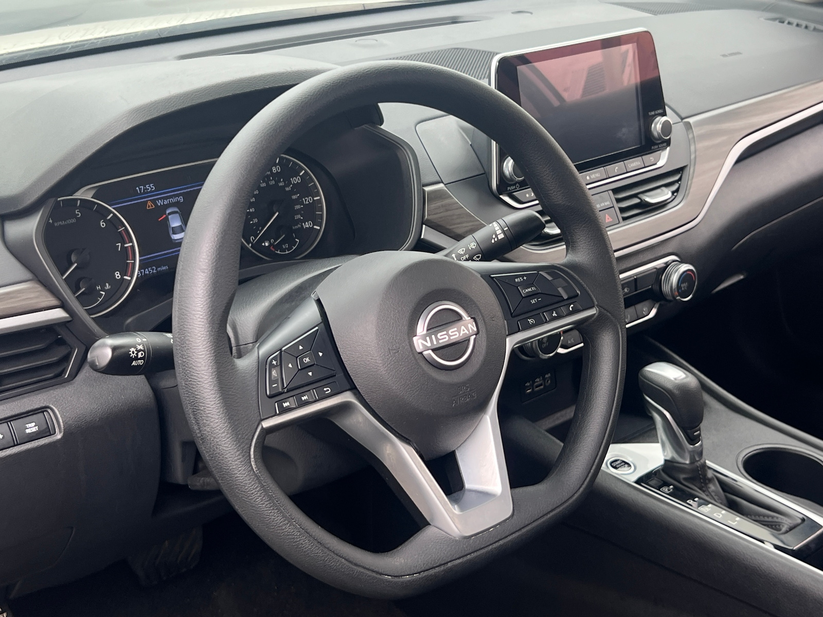Thumbnail: 2025 Nissan Altima - 5