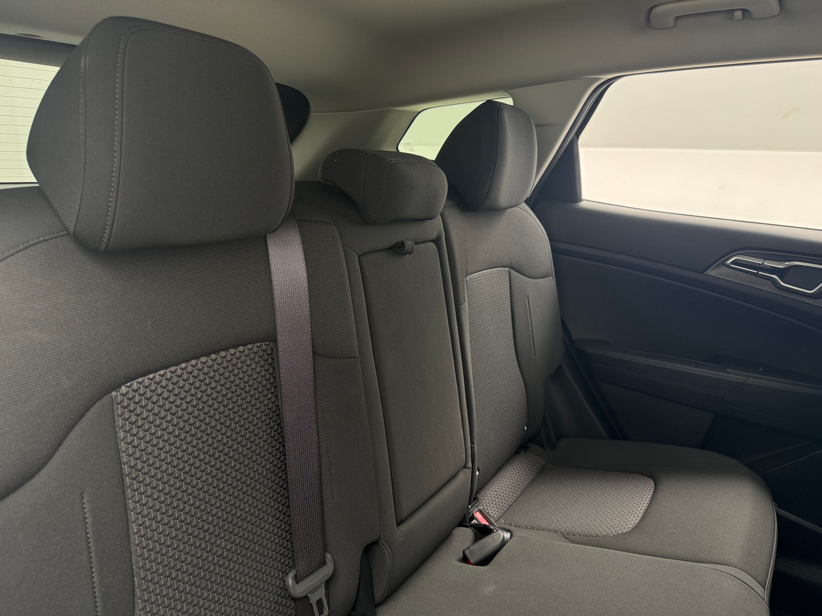 Thumbnail: 2023 Kia Sportage - 6