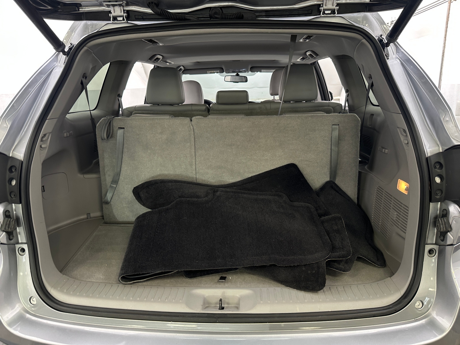 Thumbnail: 2016 Toyota Highlander - 6