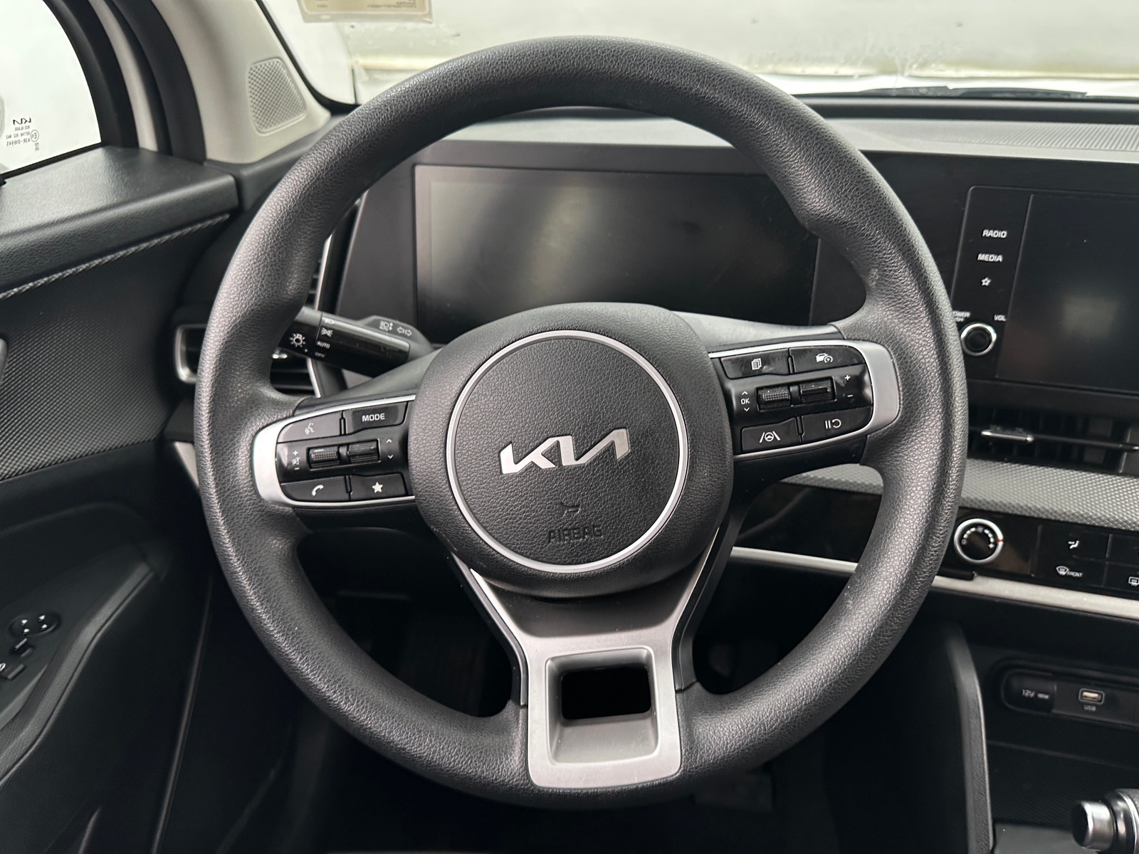 Thumbnail: 2023 Kia Sportage - 5
