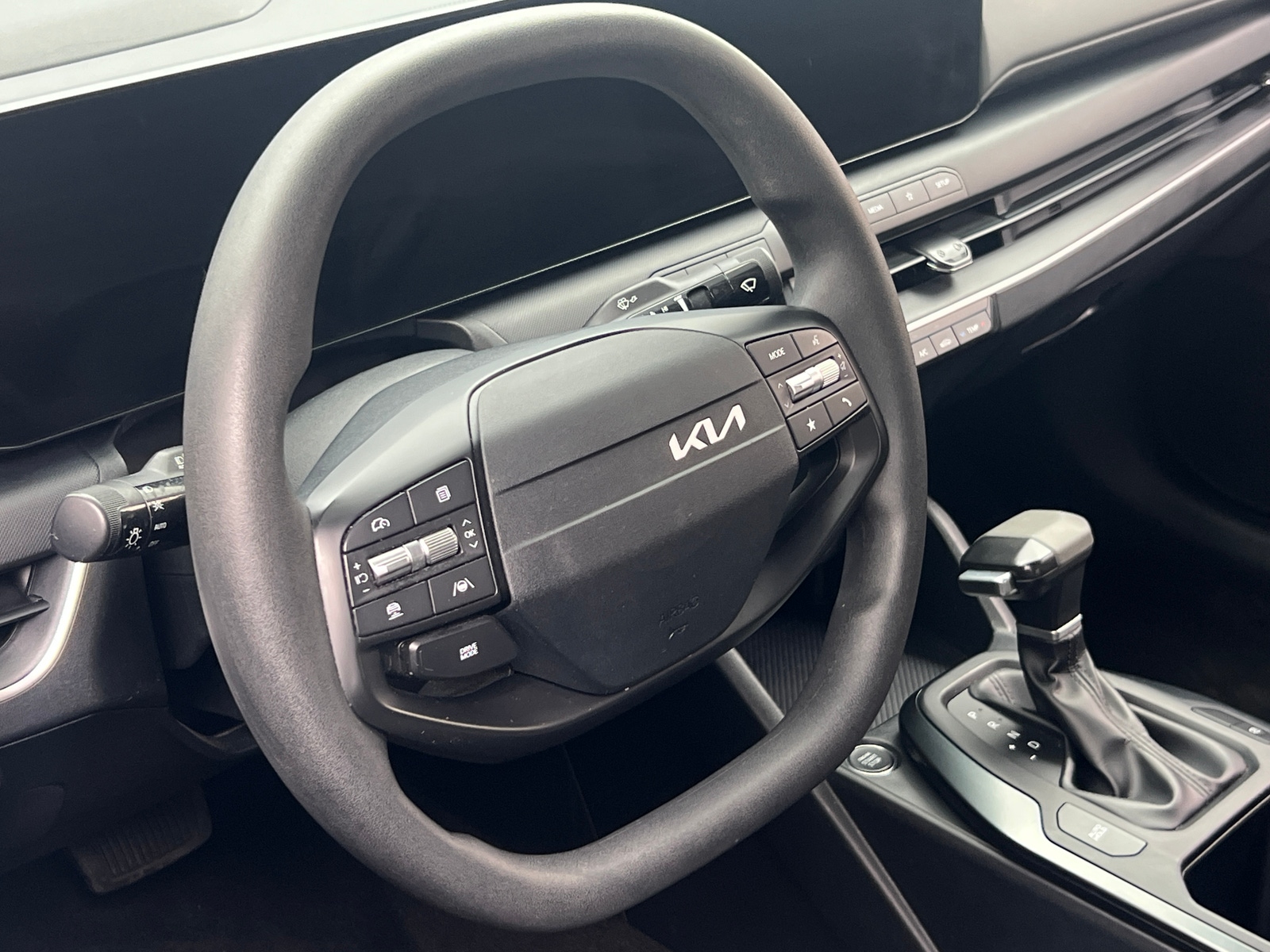 Thumbnail: 2025 Kia K4 - 5