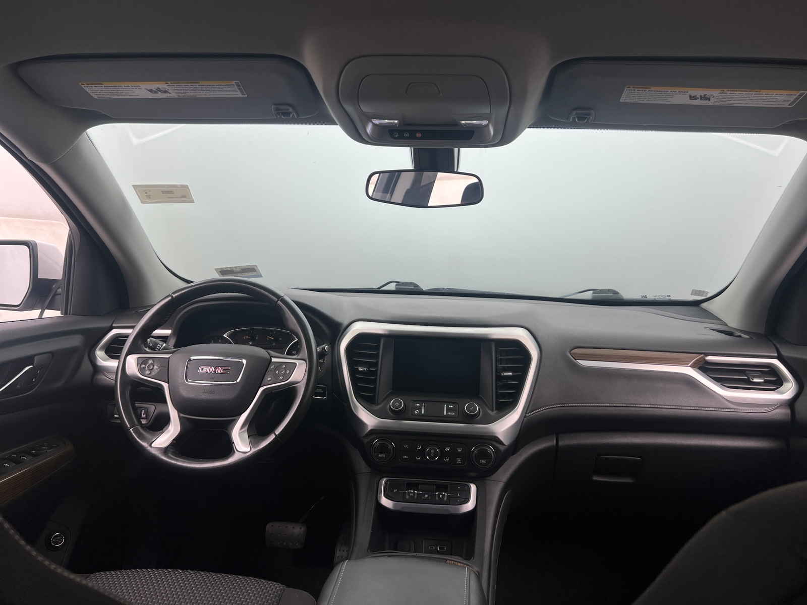 Thumbnail: 2020 GMC Acadia - 3