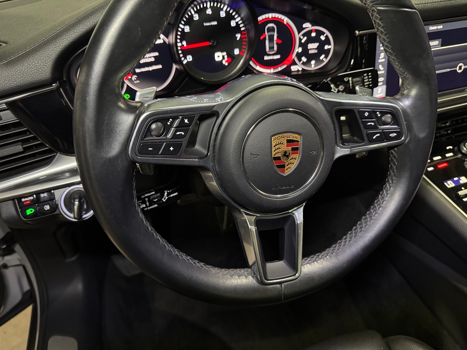 Thumbnail: 2018 Porsche Panamera - 4