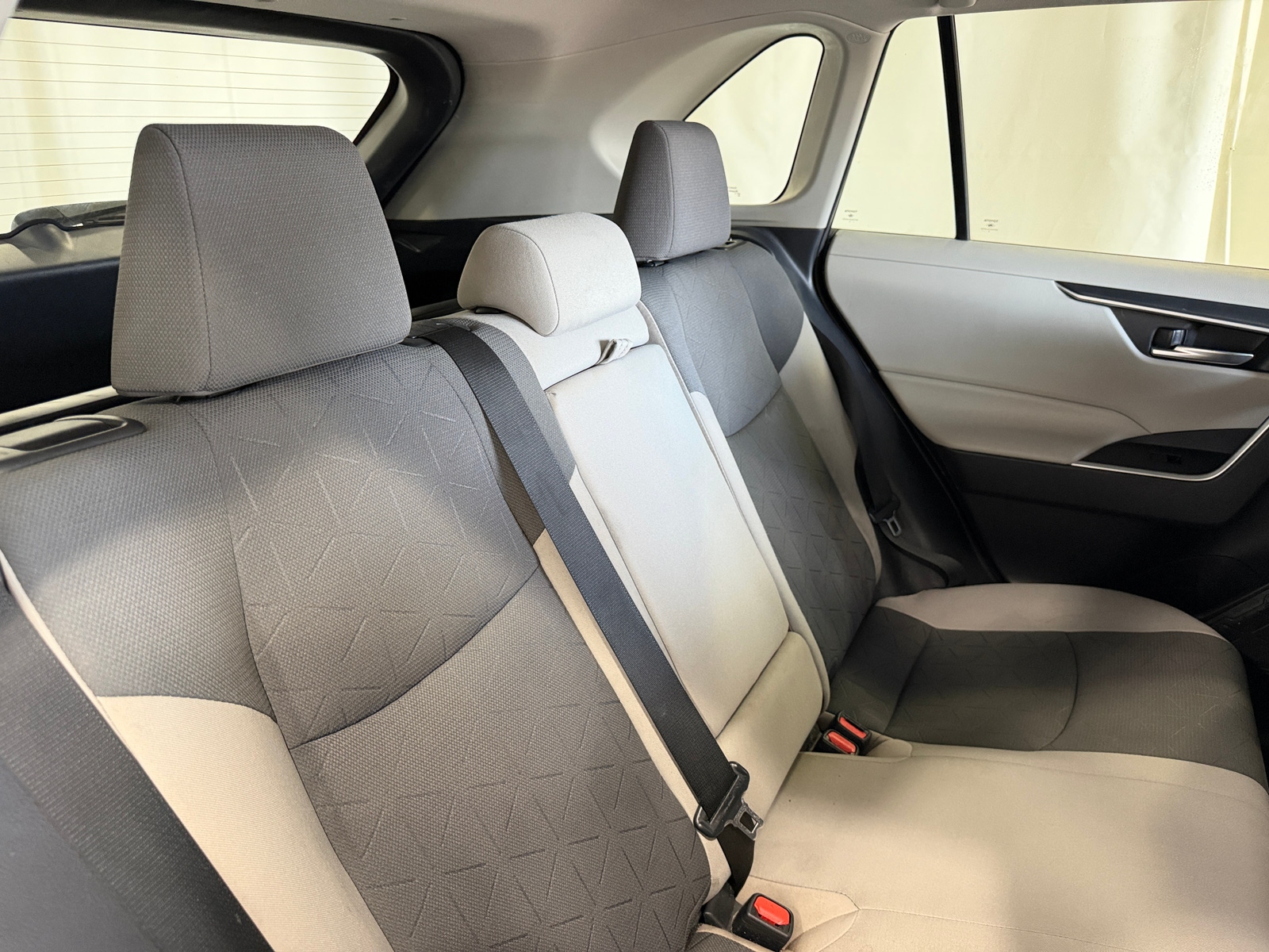 Thumbnail: 2019 Toyota RAV4 - 6