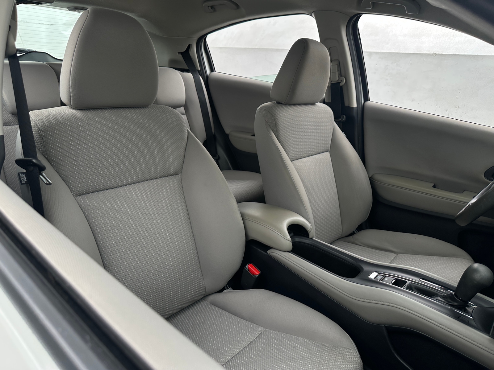 Thumbnail: 2017 Honda HR-V - 2