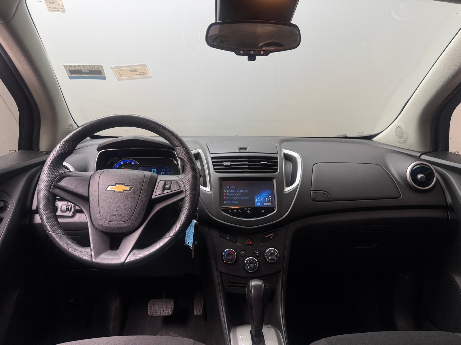 Thumbnail: 2016 Chevrolet Trax - 3