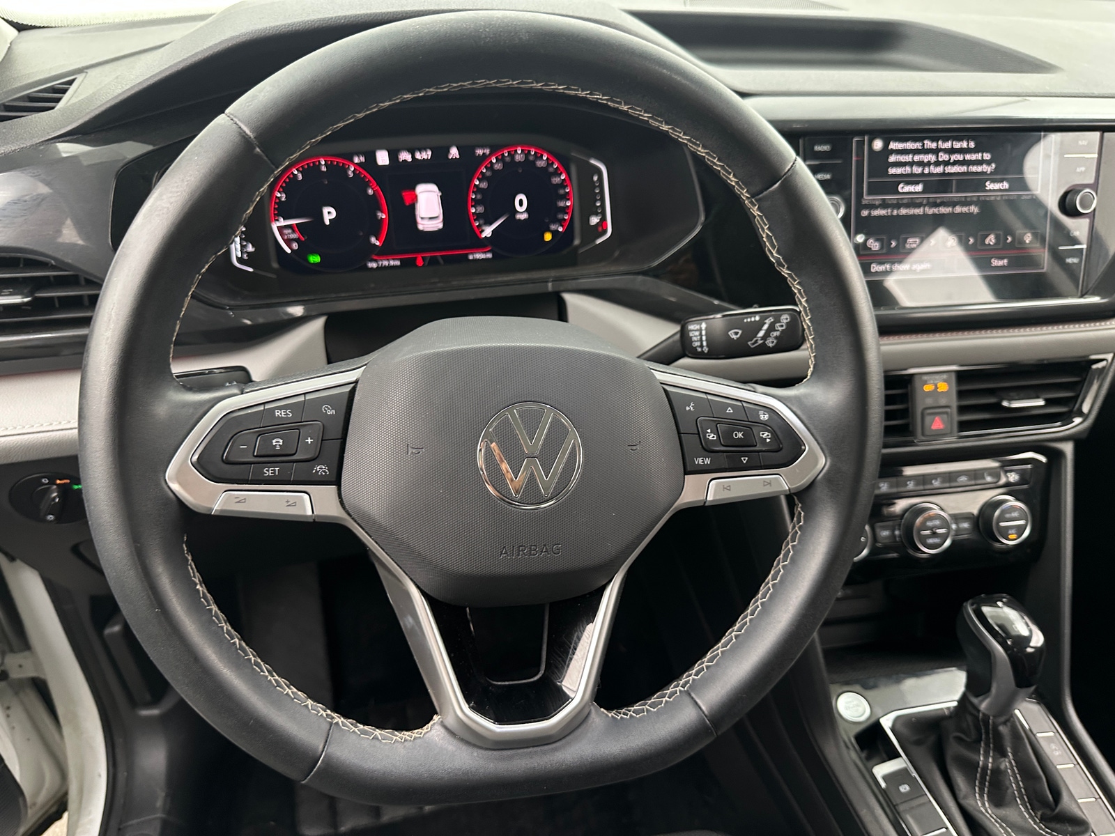 Thumbnail: 2022 Volkswagen Taos - 4
