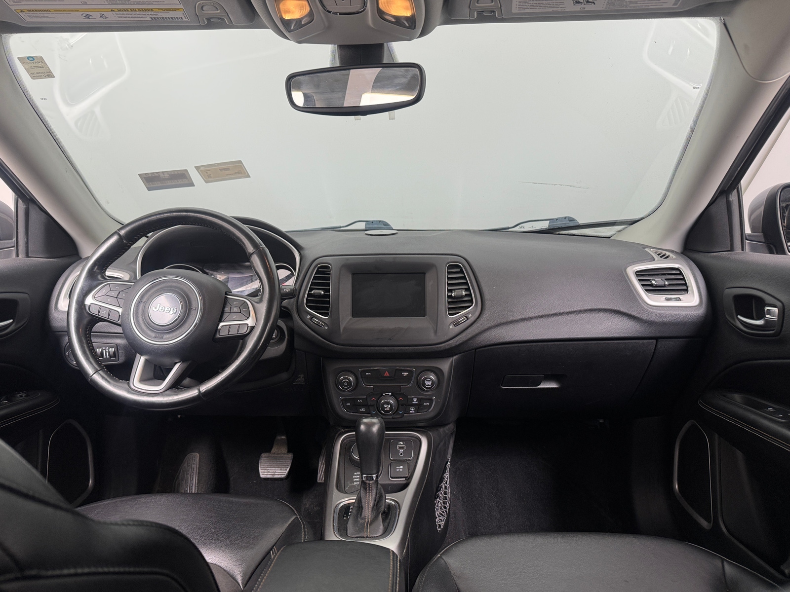 Thumbnail: 2019 Jeep Compass - 3