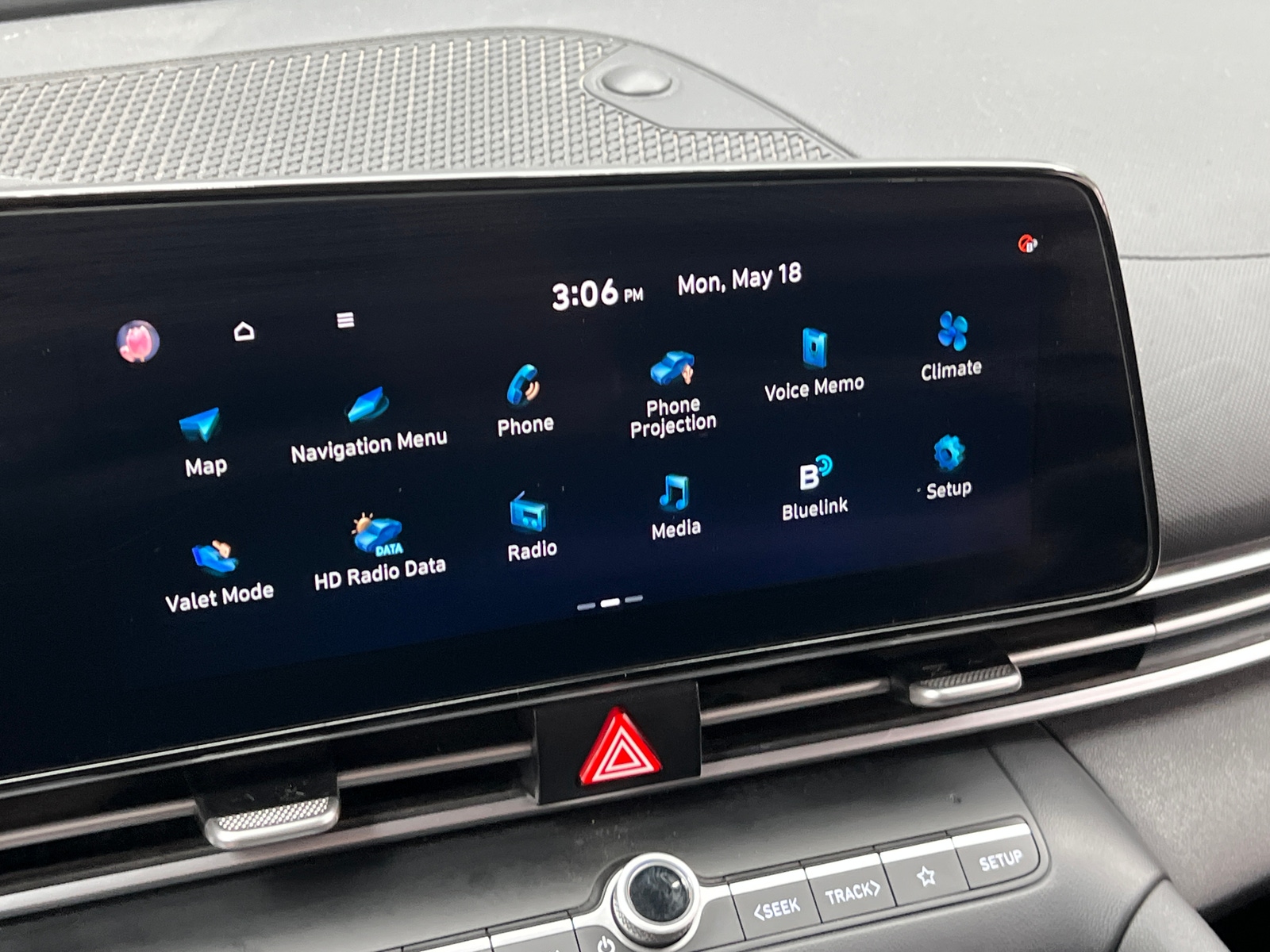 Thumbnail: 2023 Hyundai Elantra - 4