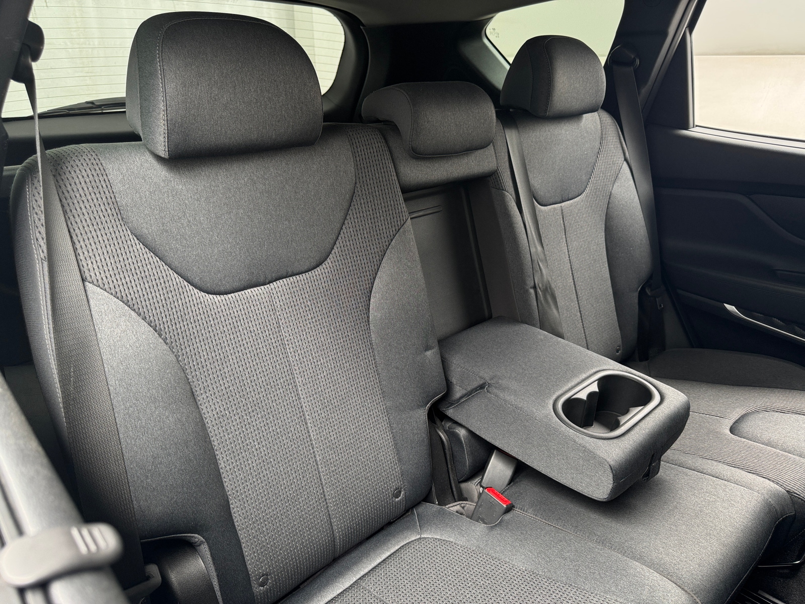 Thumbnail: 2019 Hyundai Santa Fe - 6