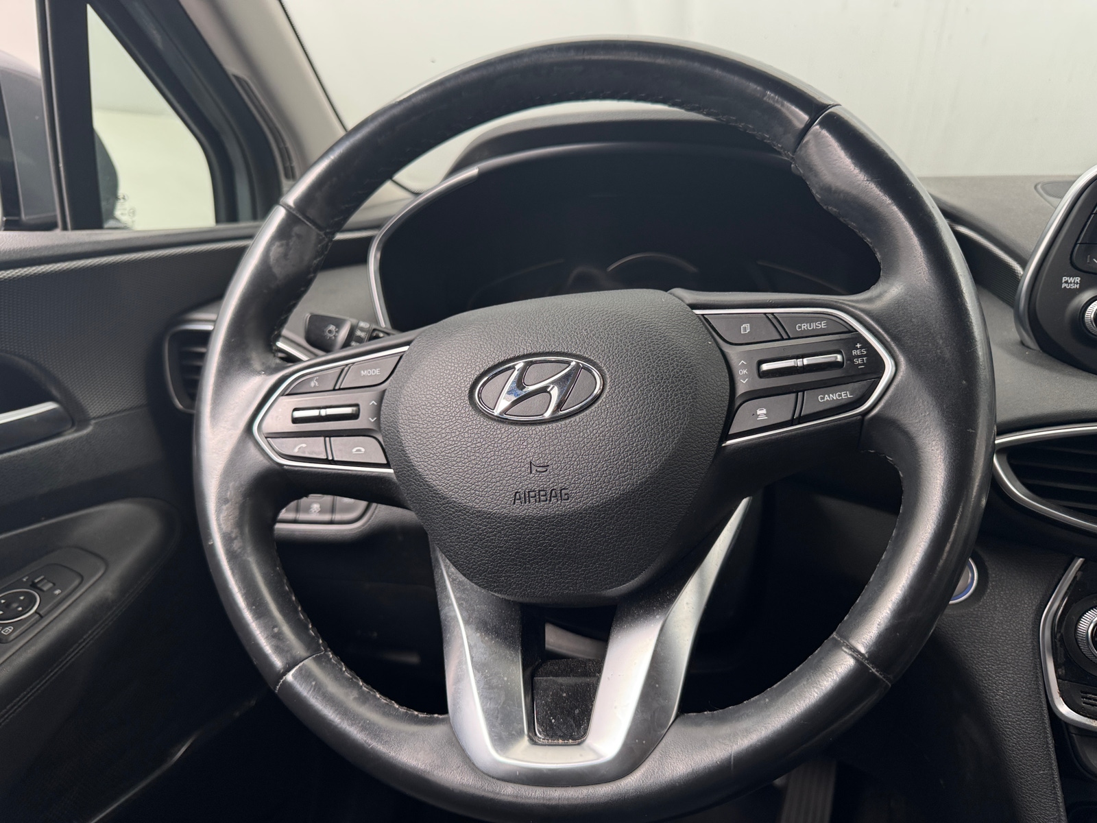 Thumbnail: 2019 Hyundai Santa Fe - 5
