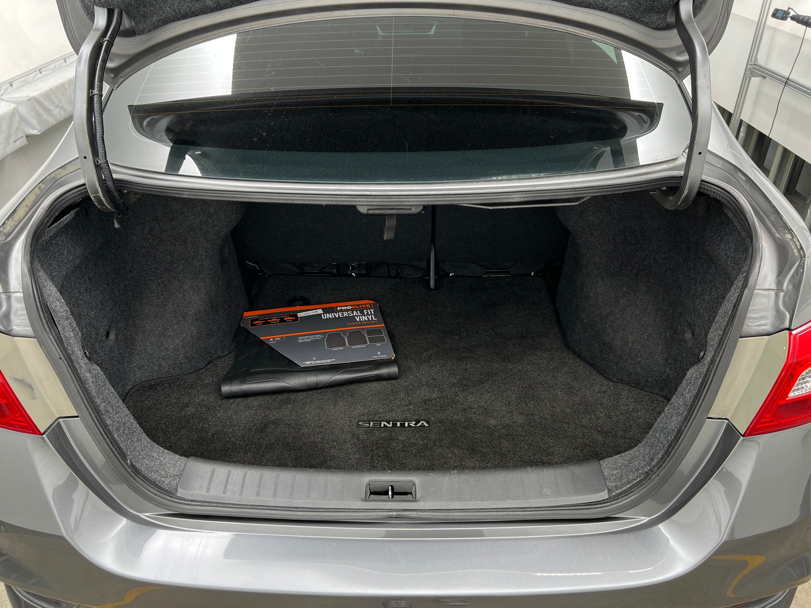 Thumbnail: 2019 Nissan Sentra - 7