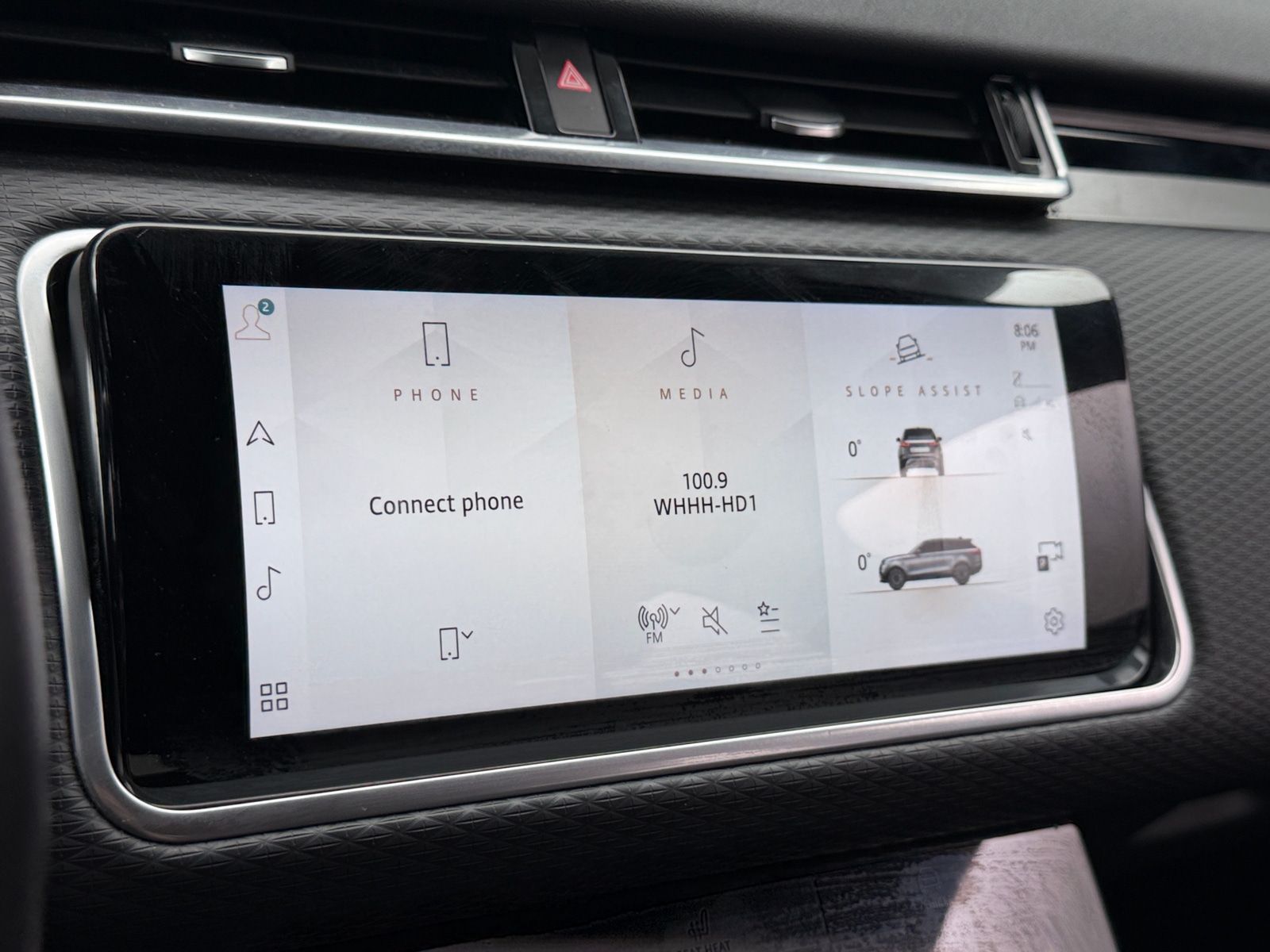 Thumbnail: 2022 Land Rover Range Rover Velar - 3