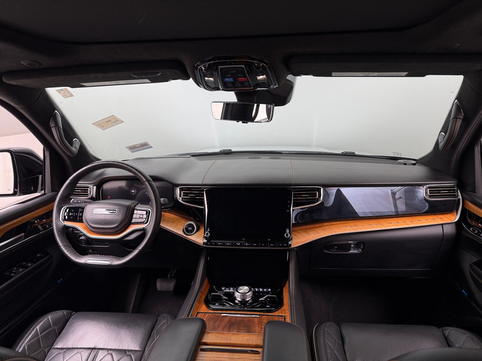 Thumbnail: 2024 Jeep Grand Wagoneer L - 2