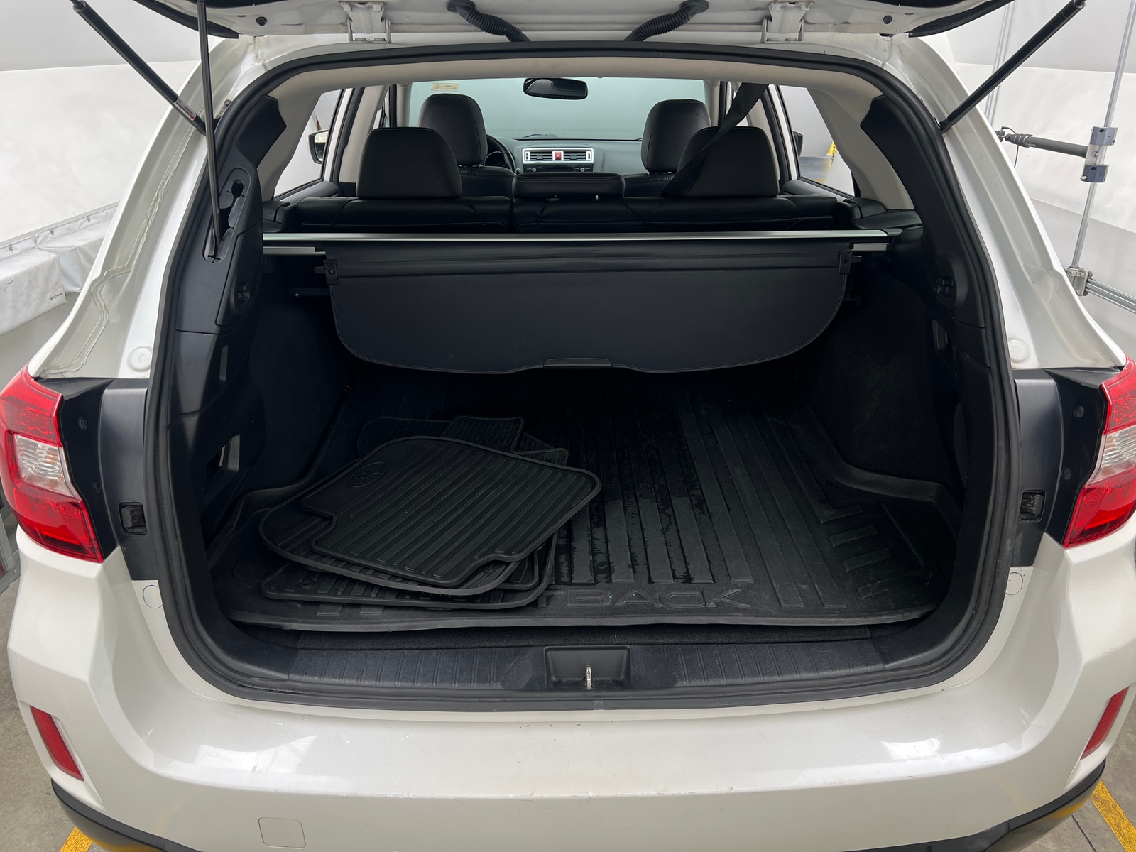 Thumbnail: 2015 Subaru Outback - 6