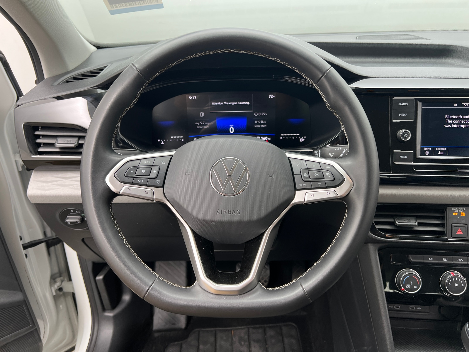 Thumbnail: 2024 Volkswagen Taos - 5