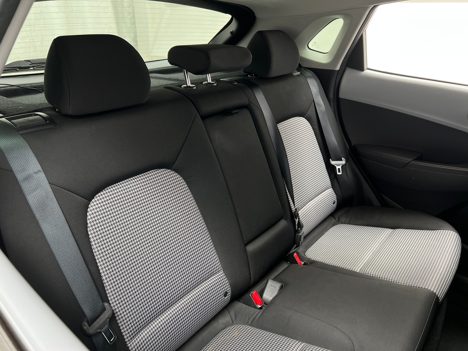 Thumbnail: 2021 Hyundai Kona - 6