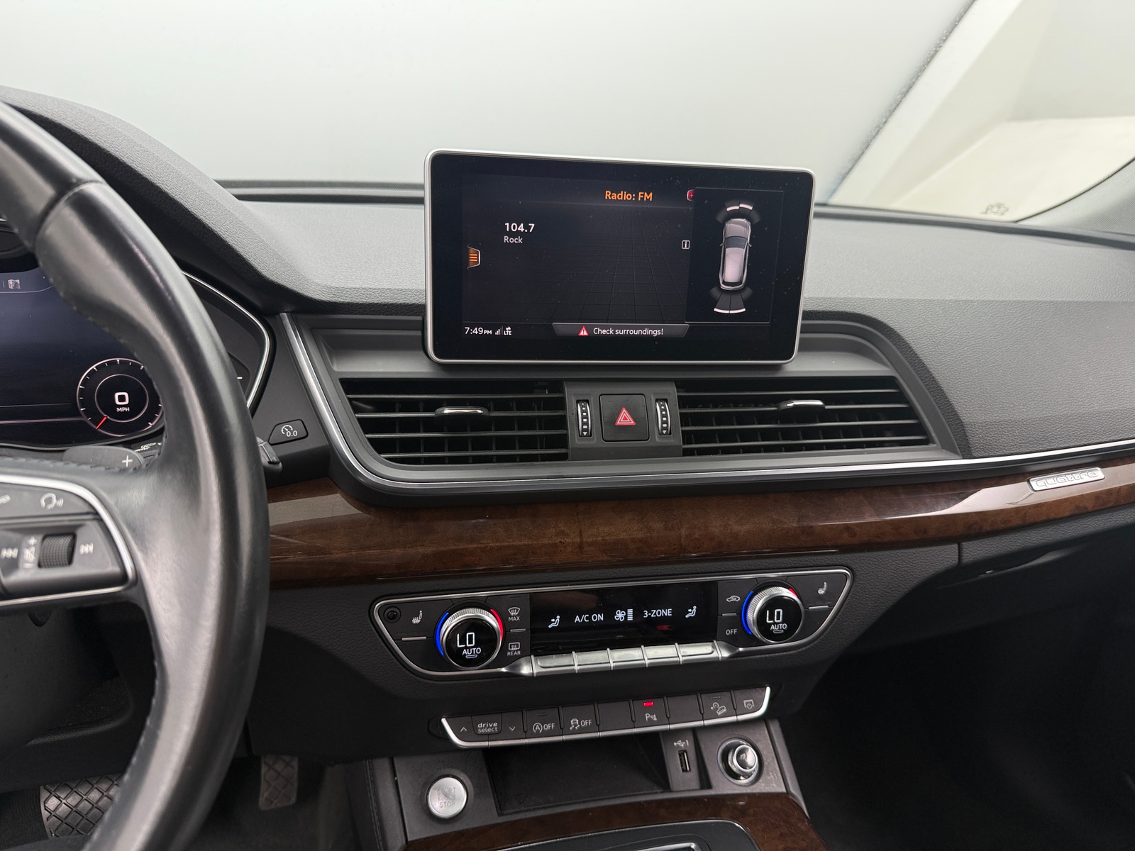 Thumbnail: 2020 Audi Q5 - 3