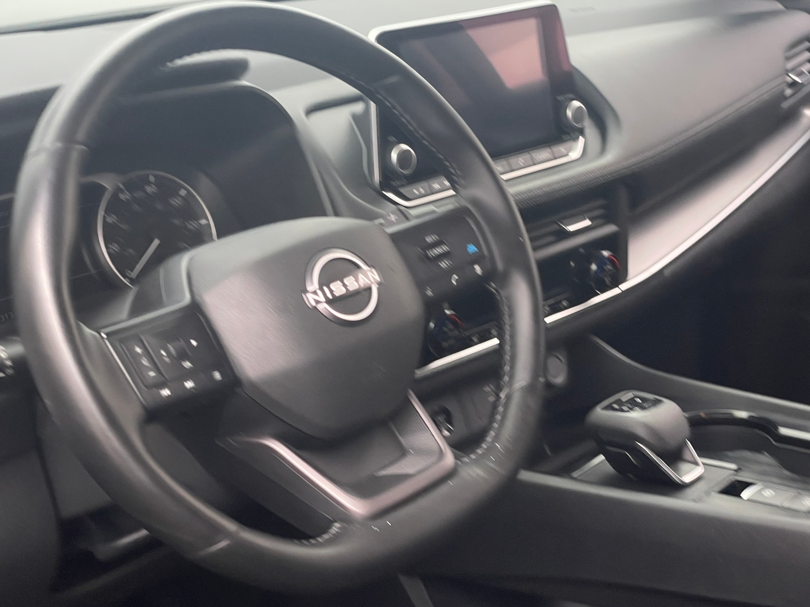 Thumbnail: 2025 Nissan Rogue - 5