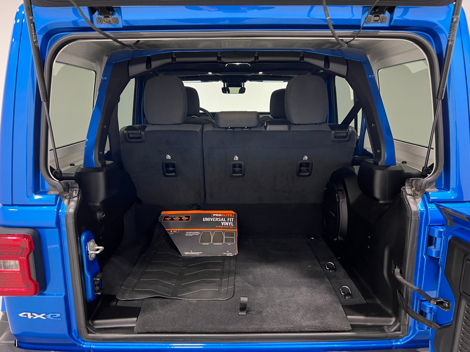 Thumbnail: 2024 Jeep Wrangler - 7