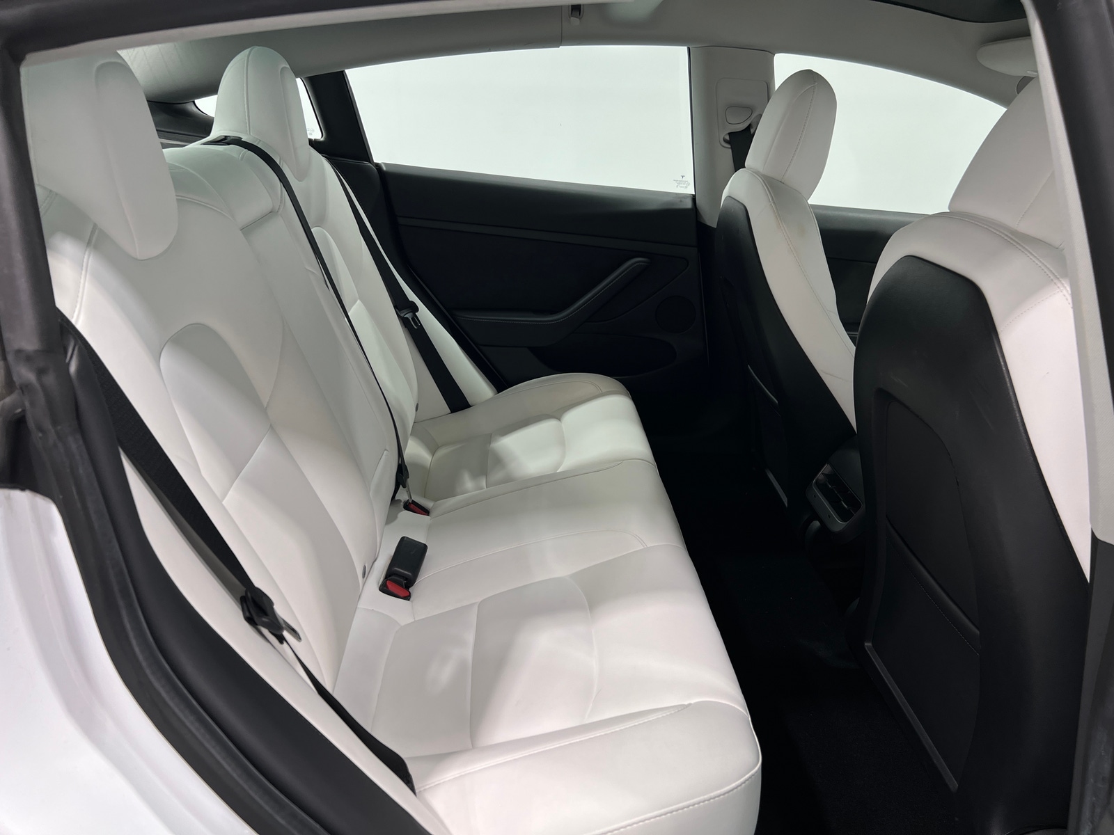 Thumbnail: 2022 Tesla Model 3 - 5