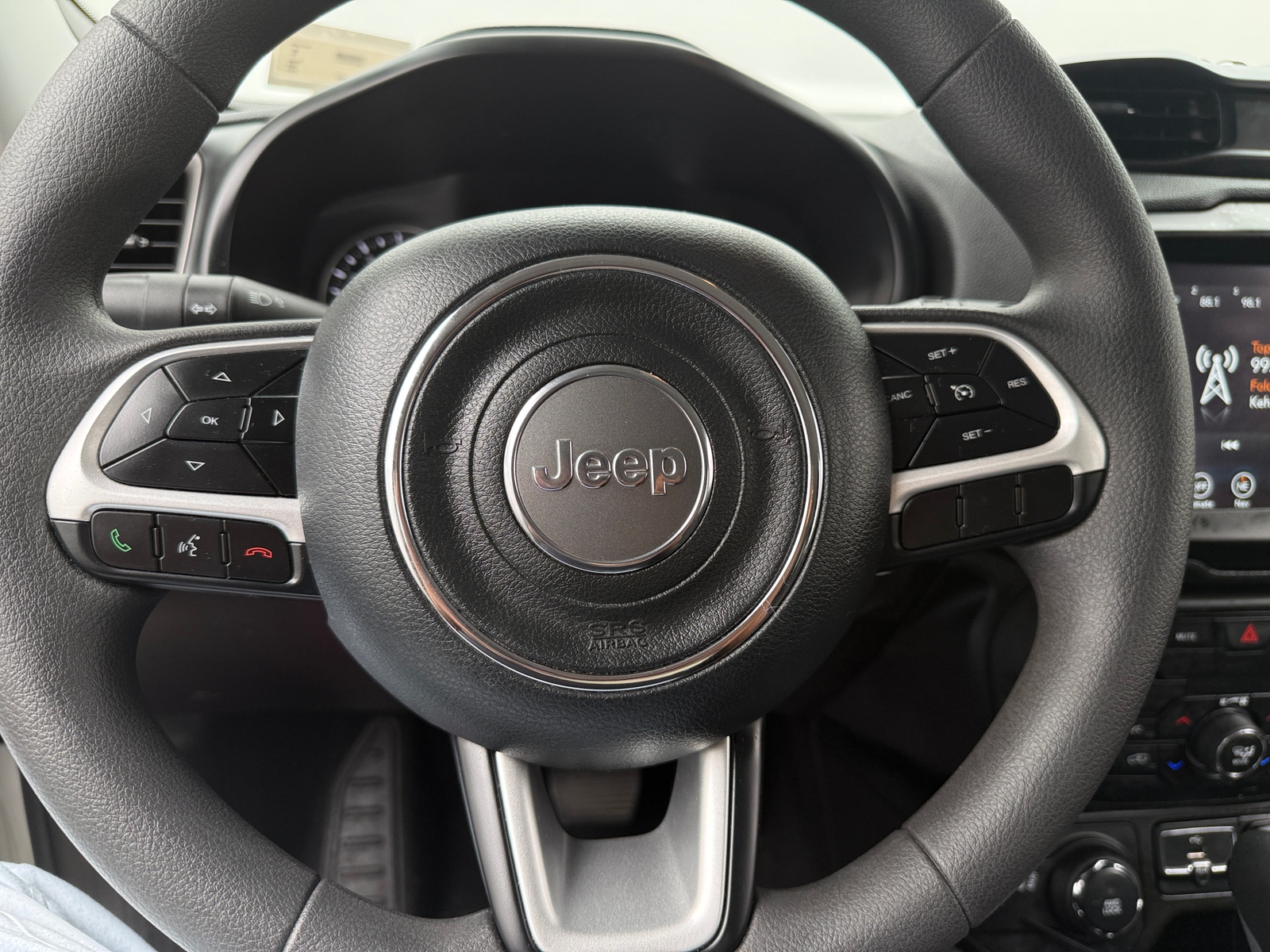 Thumbnail: 2023 Jeep Renegade - 5
