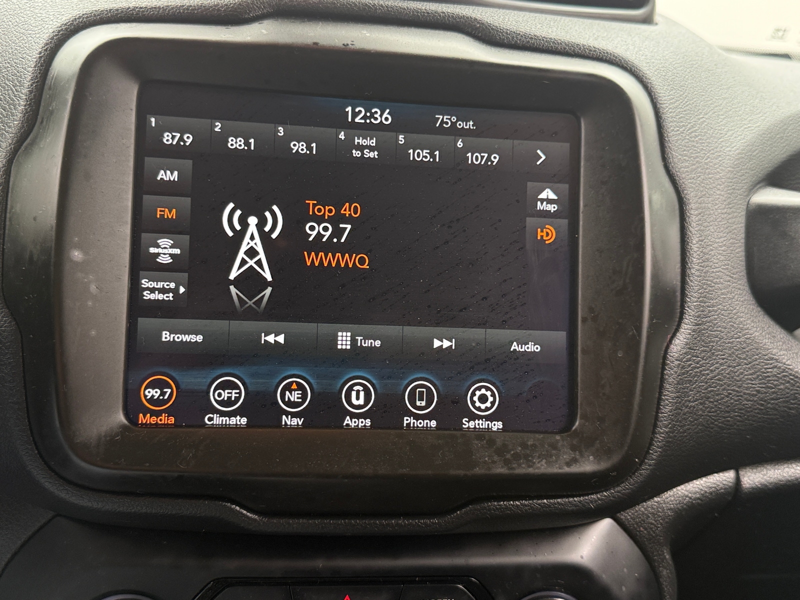 Thumbnail: 2023 Jeep Renegade - 4