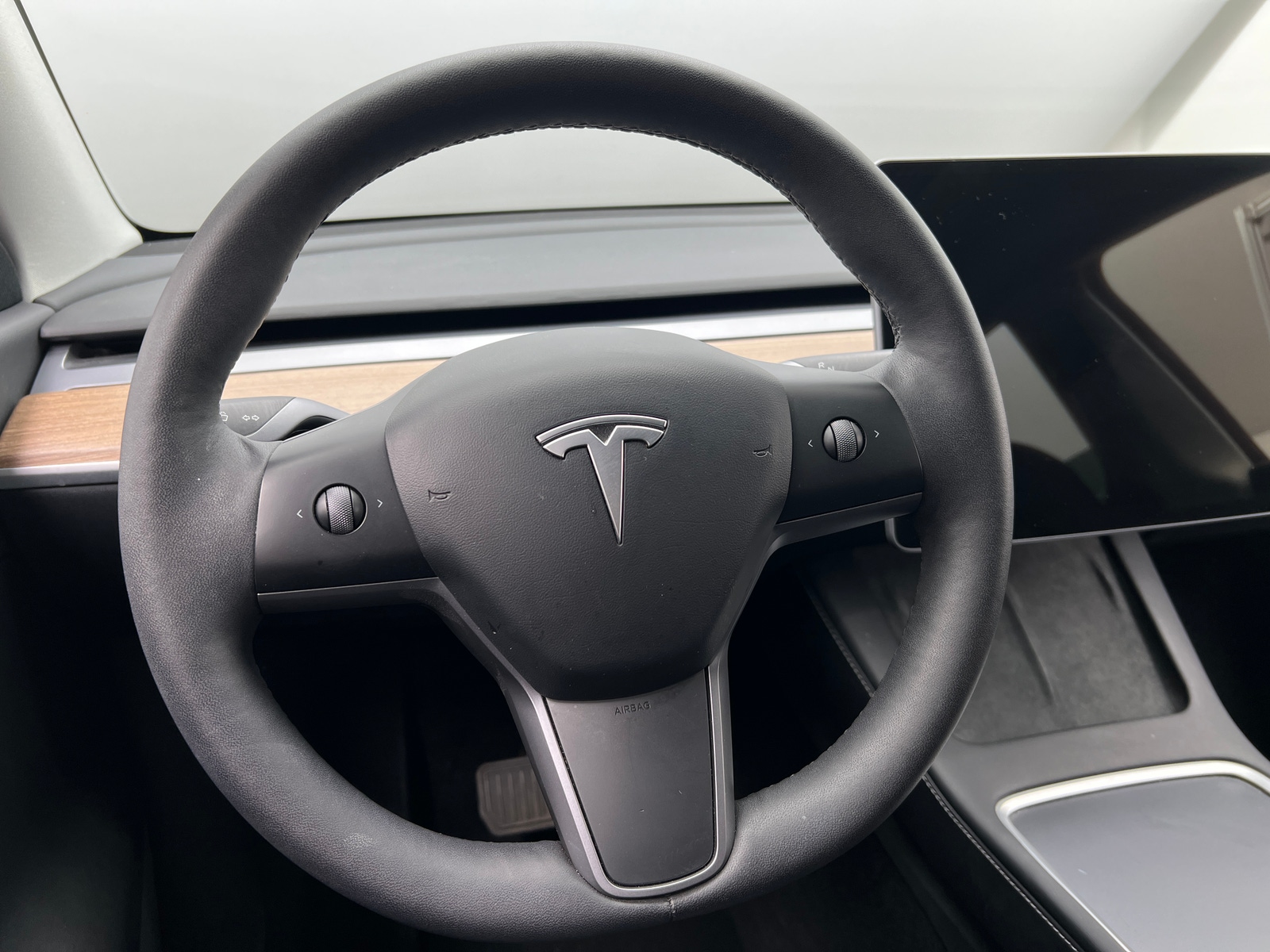 Thumbnail: 2022 Tesla Model Y - 4