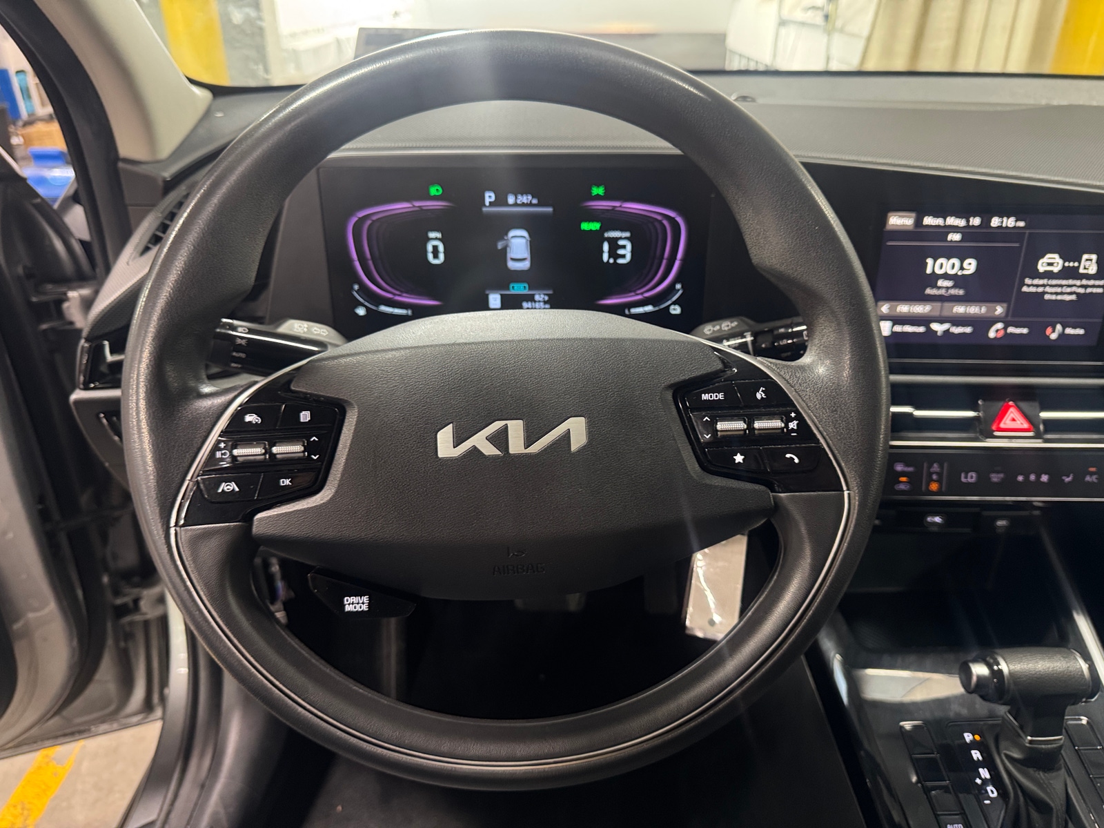 Thumbnail: 2023 Kia Niro - 5