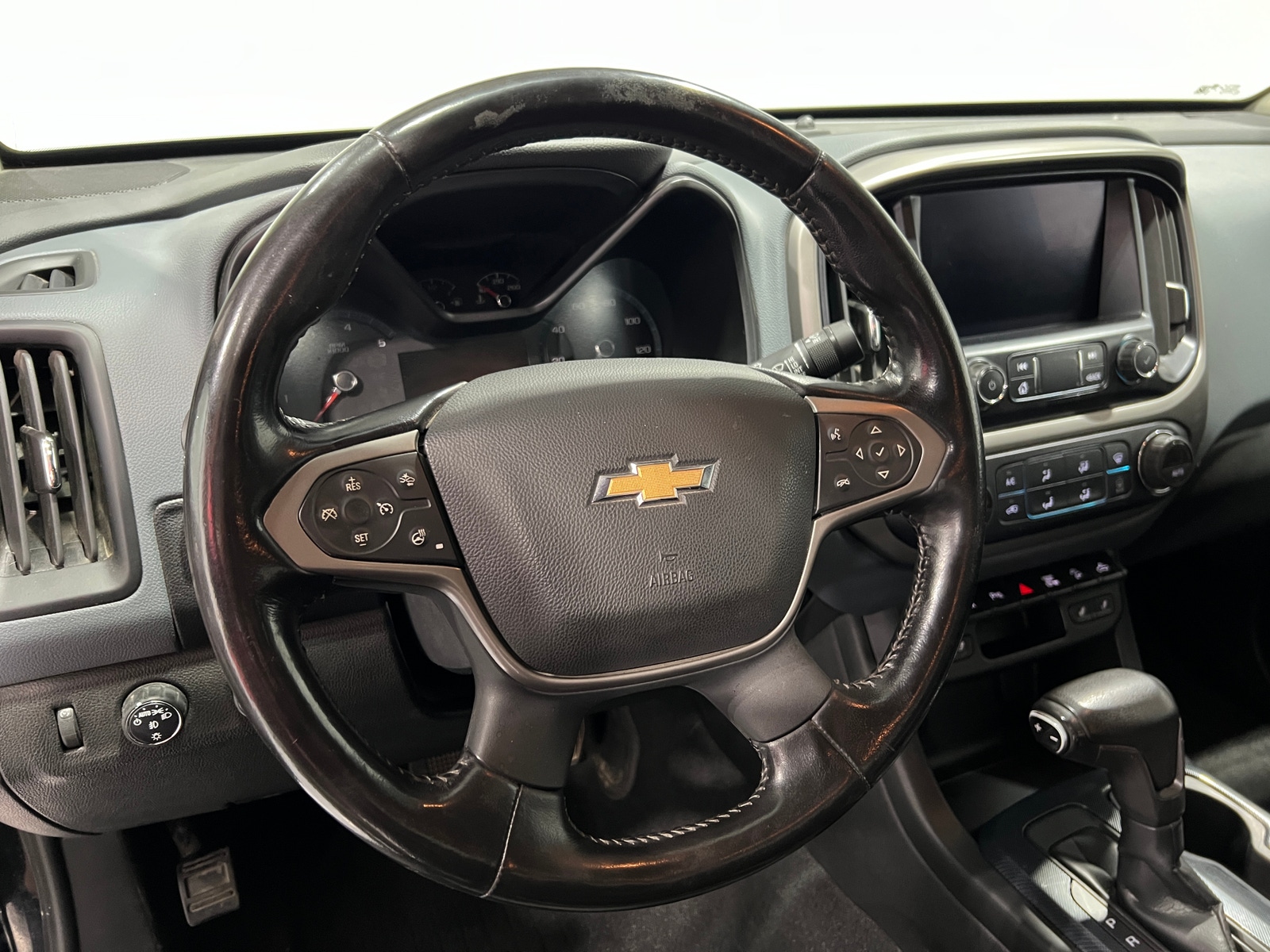 Thumbnail: 2021 Chevrolet Colorado - 4