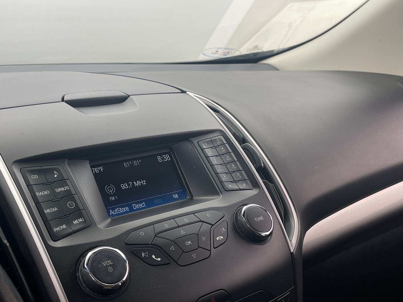Thumbnail: 2016 Ford Edge - 4