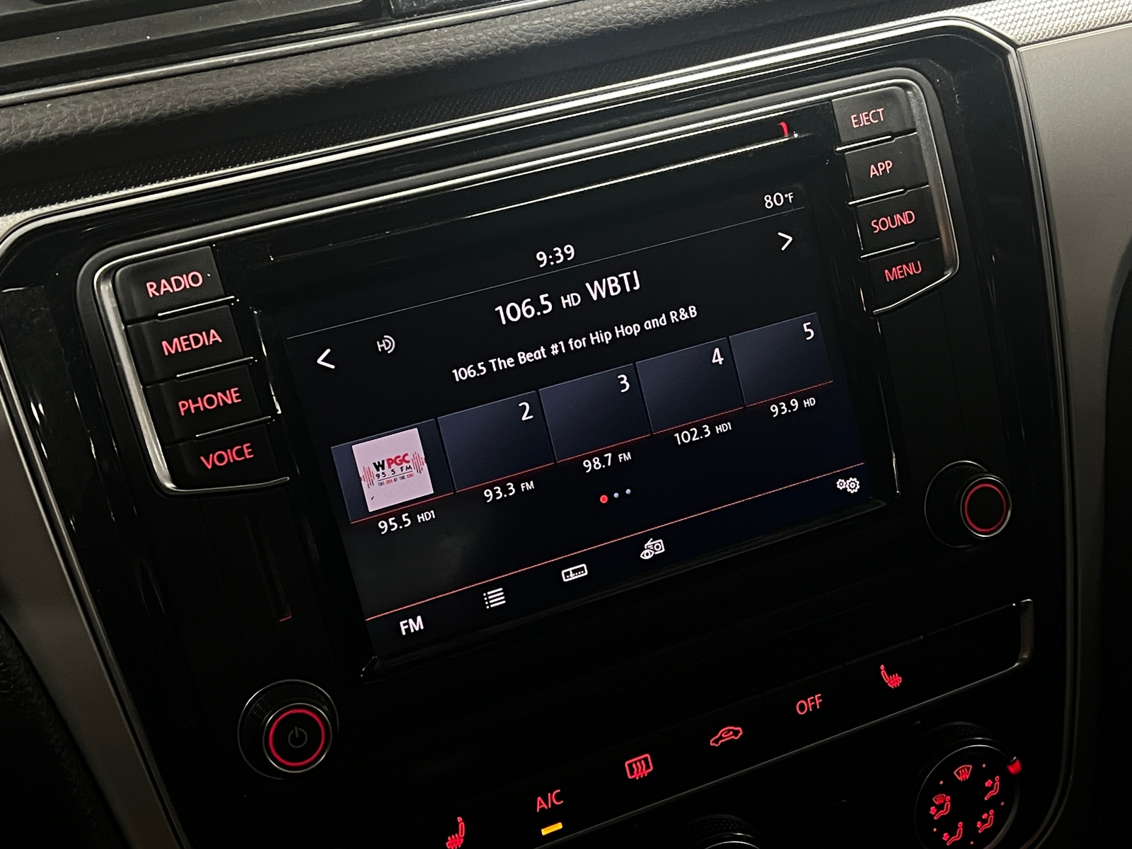 Thumbnail: 2019 Volkswagen Passat - 3