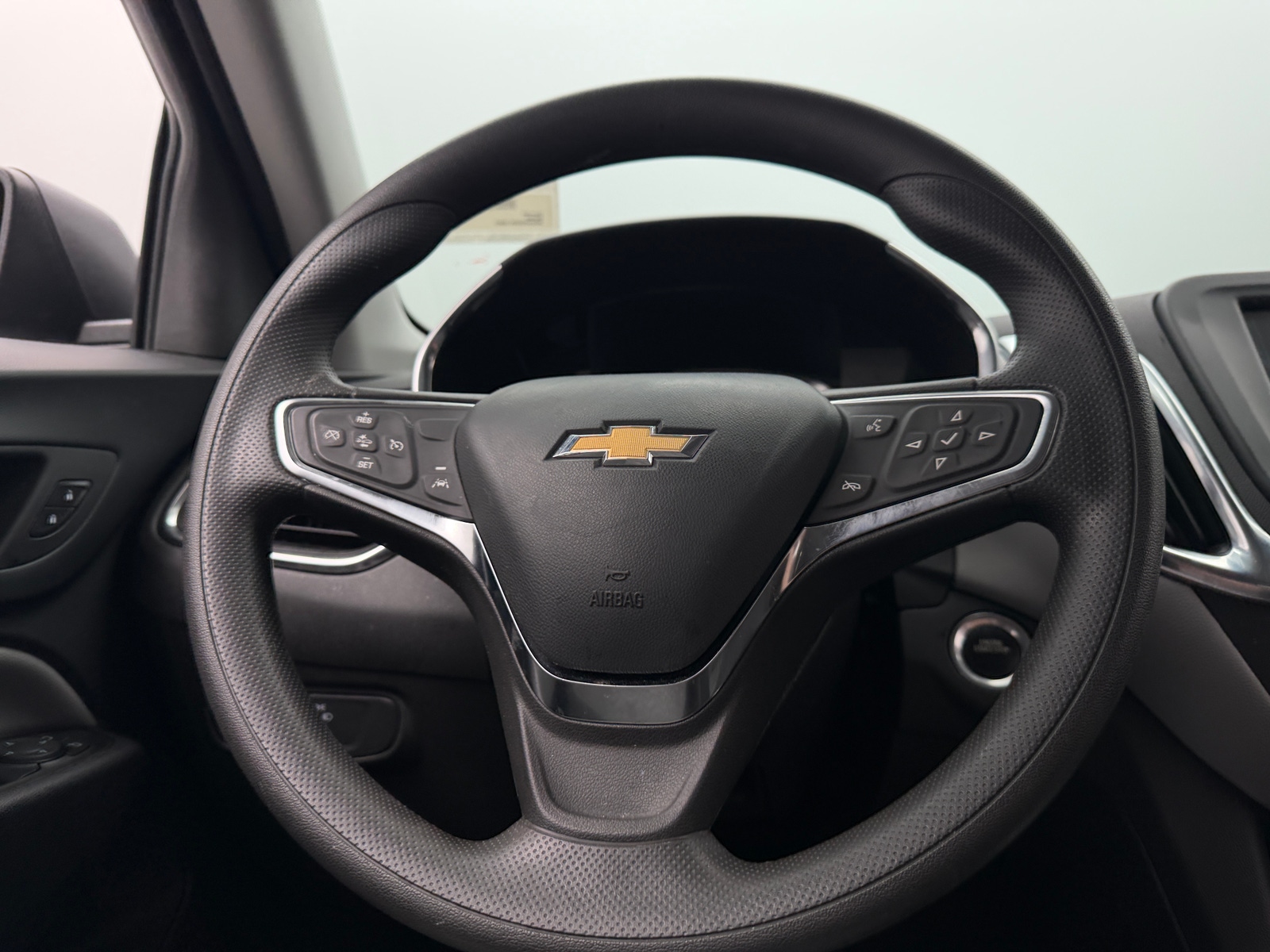 Thumbnail: 2024 Chevrolet Equinox - 5