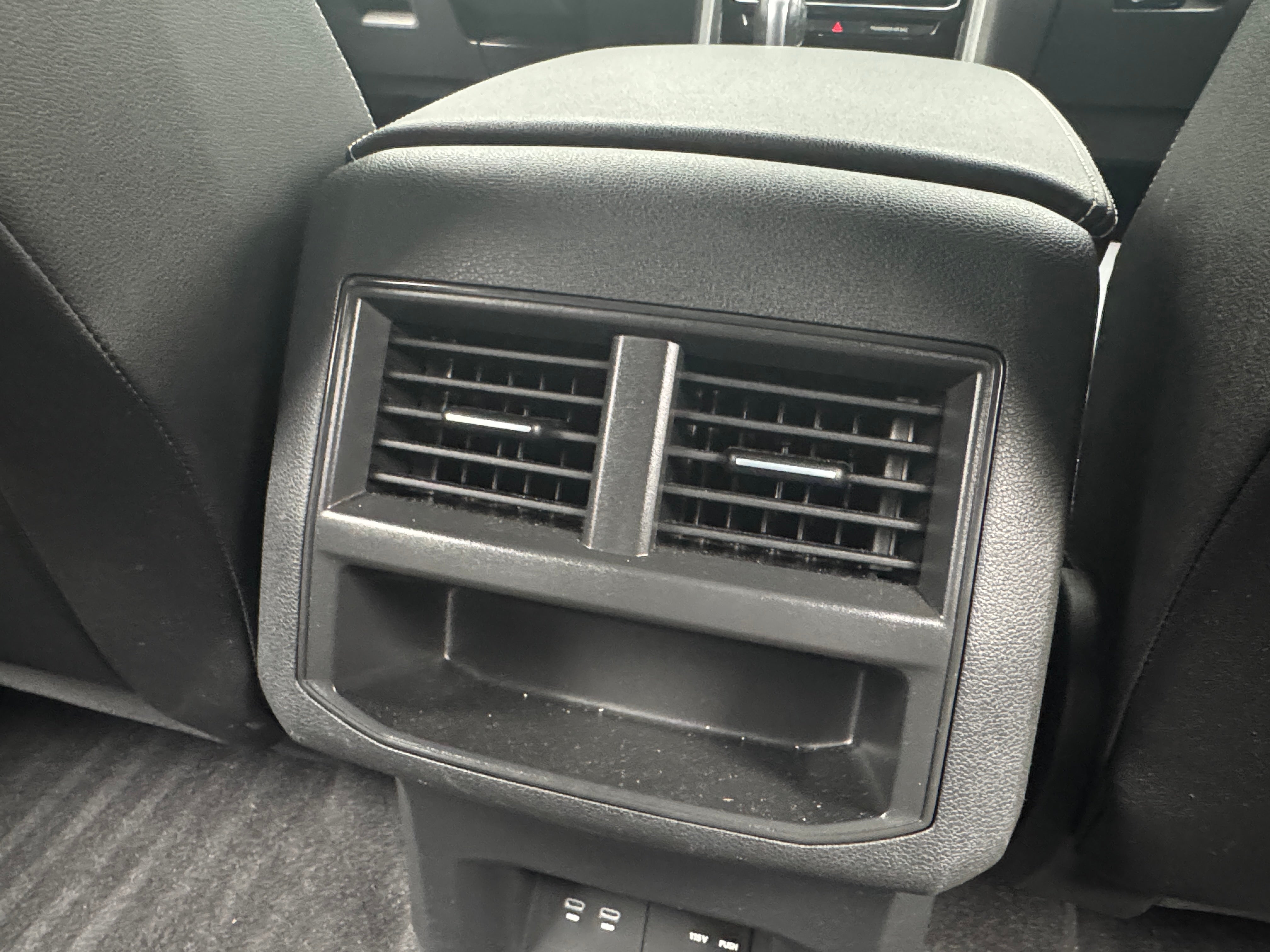 2023 Volkswagen Atlas Cross Sport SEL R-Line Black - Photo 6