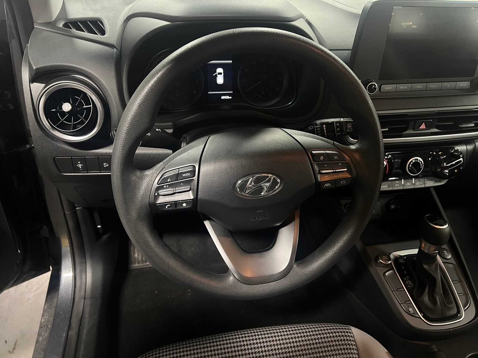Thumbnail: 2022 Hyundai Kona - 5