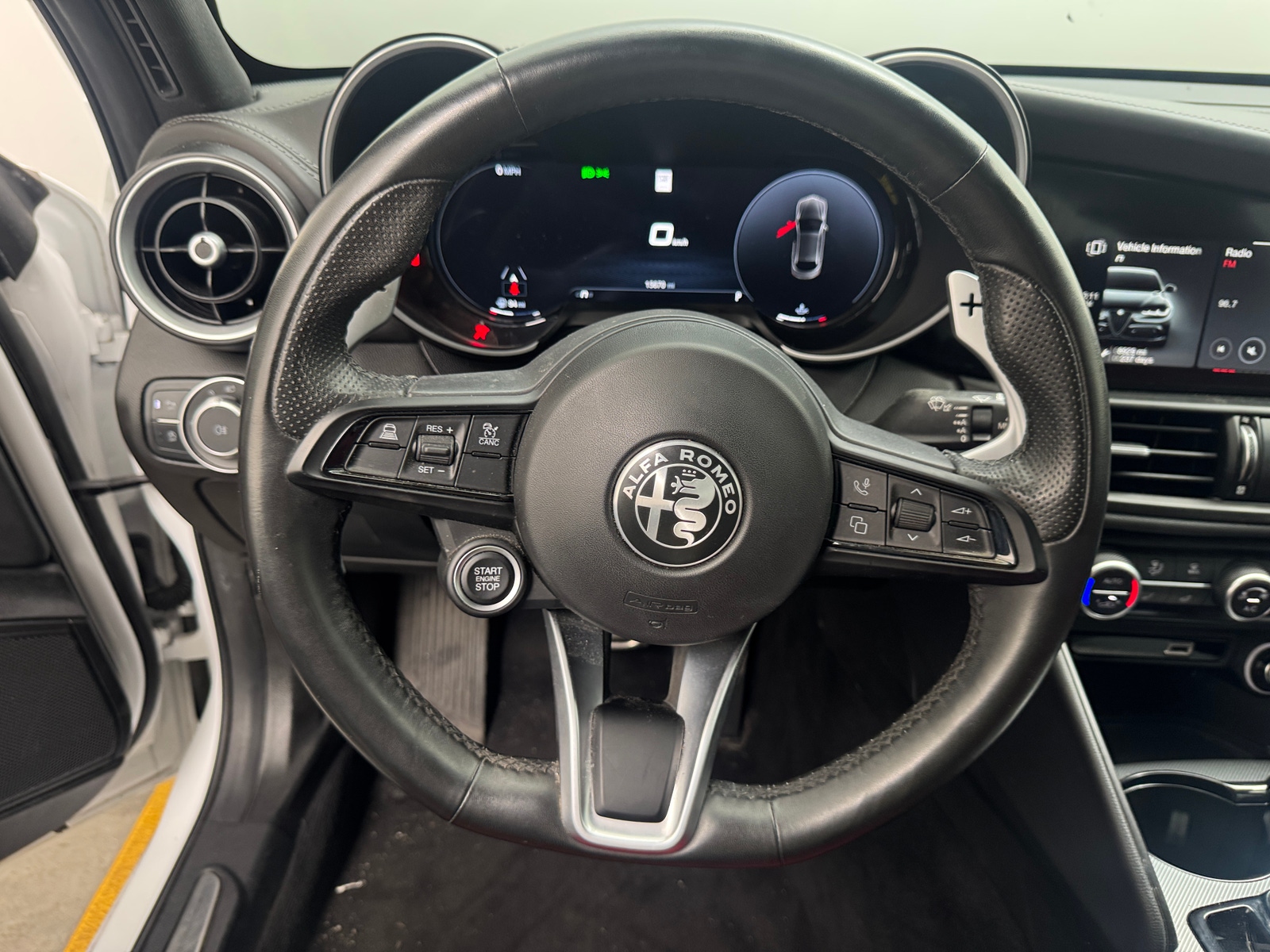 Thumbnail: 2024 Alfa Romeo Giulia - 4
