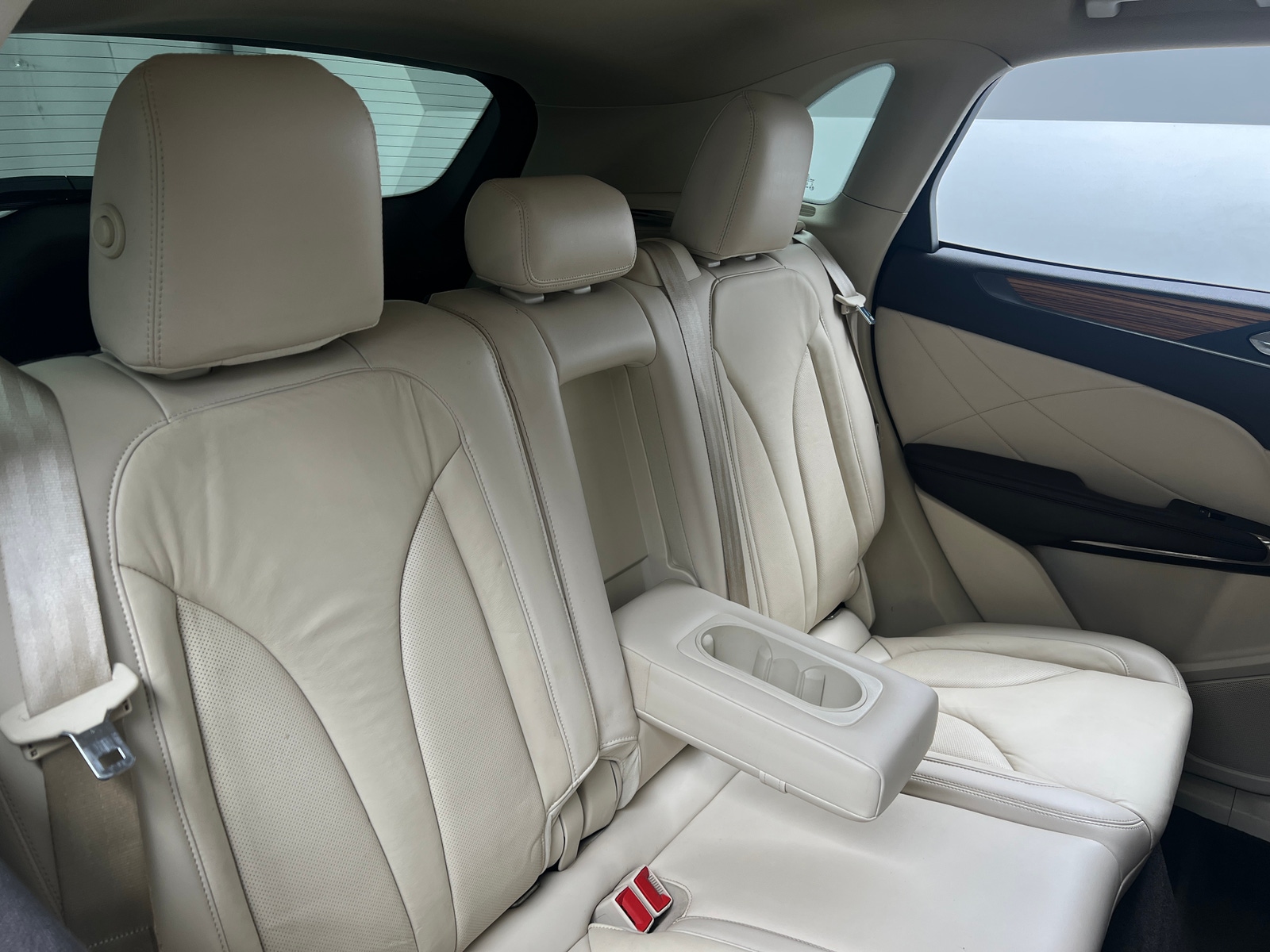 Thumbnail: 2015 Lincoln MKC - 5