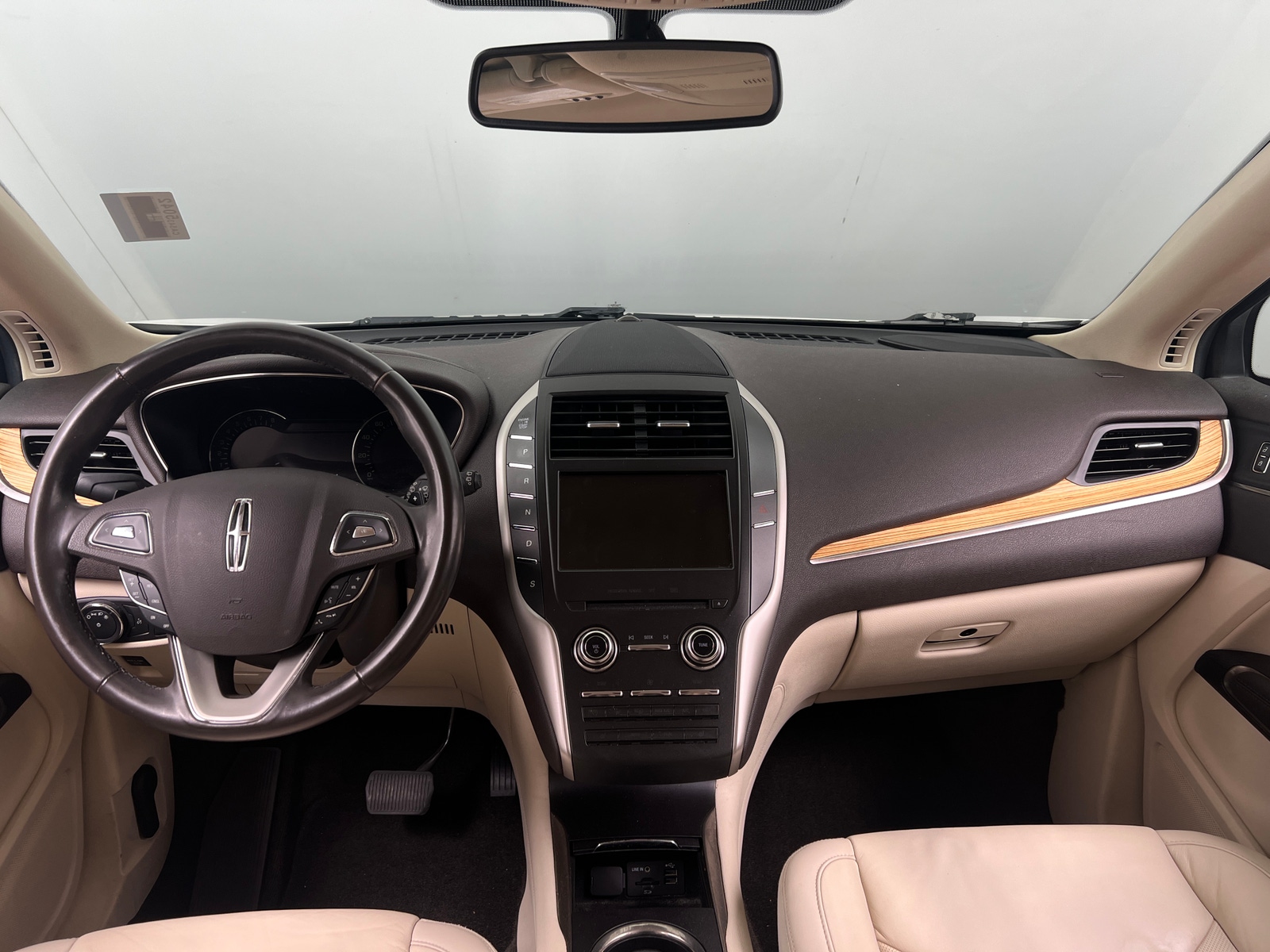 Thumbnail: 2015 Lincoln MKC - 2