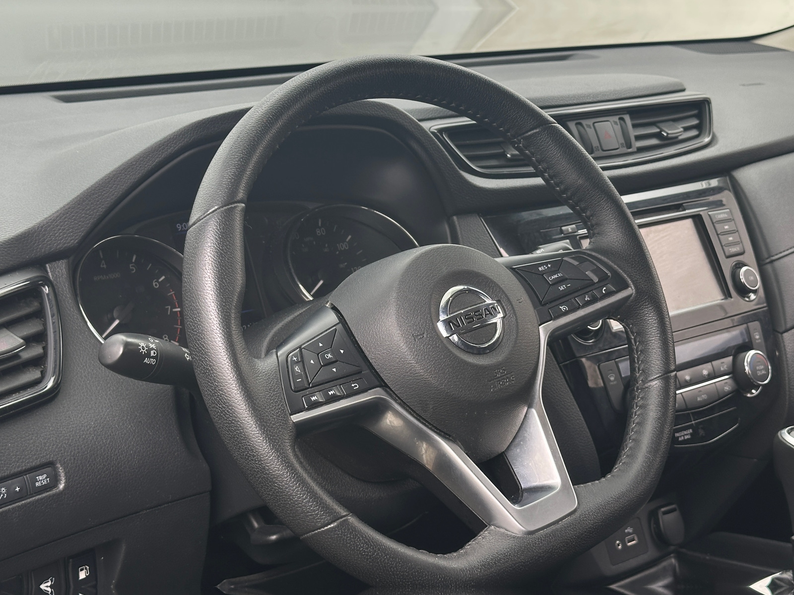 Thumbnail: 2020 Nissan Rogue - 5