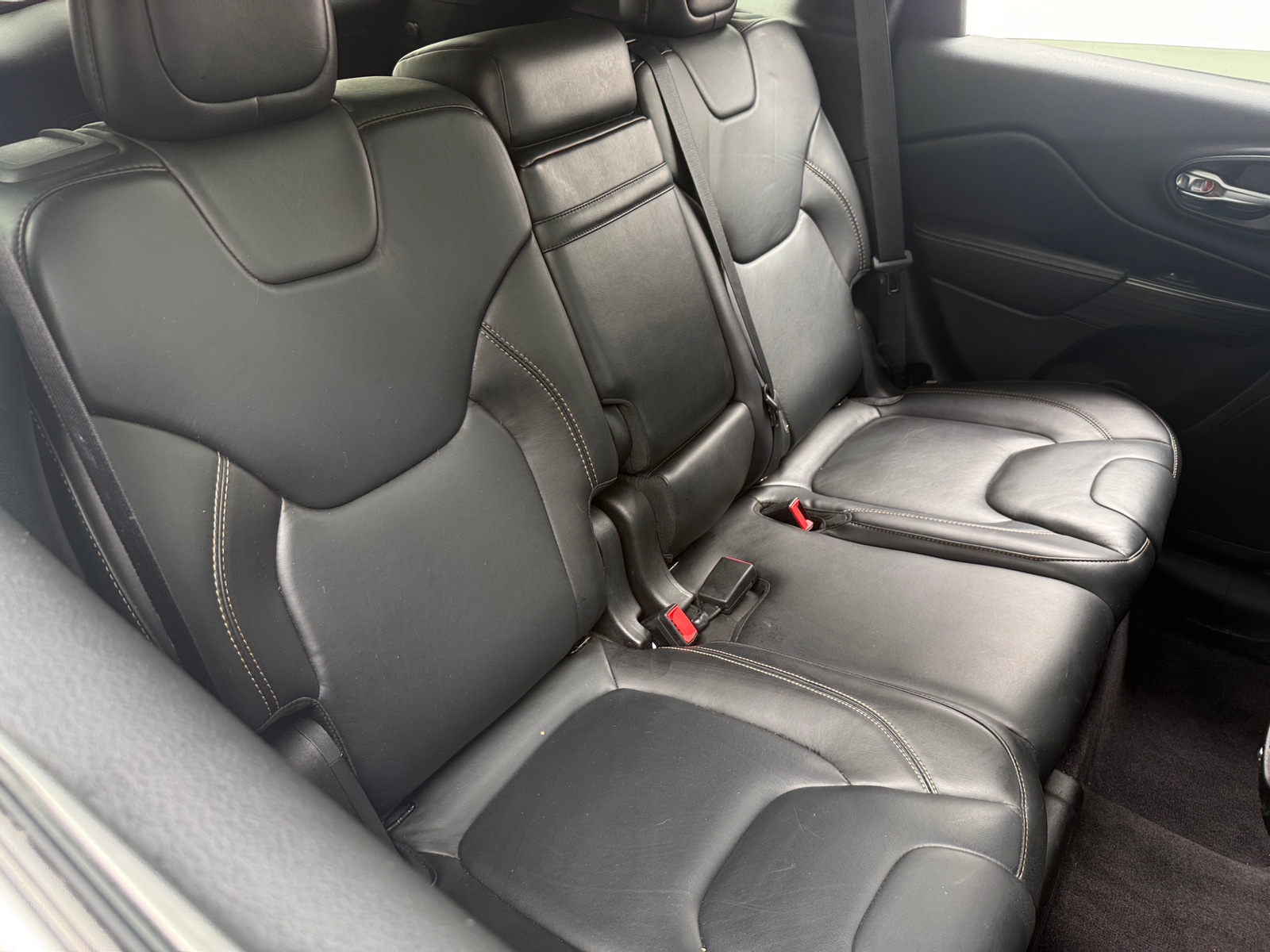 Thumbnail: 2016 Jeep Cherokee - 5