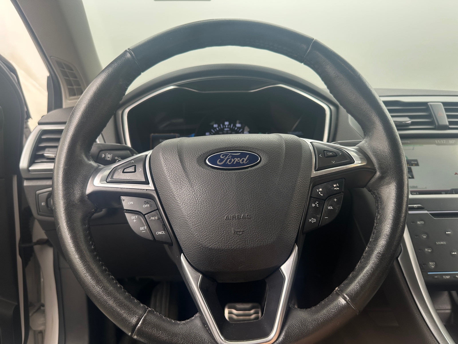Thumbnail: 2015 Ford Fusion - 4
